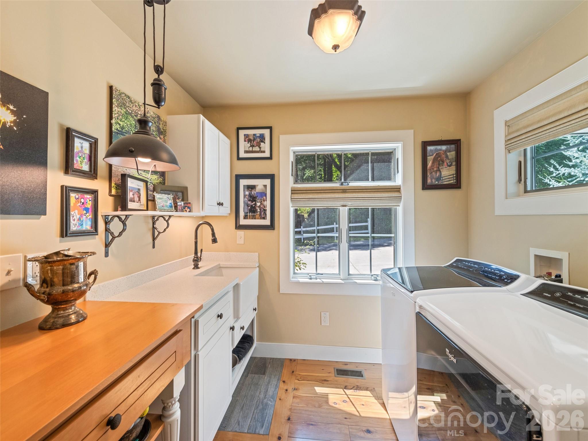 379 Holston Village Road — Waynesville