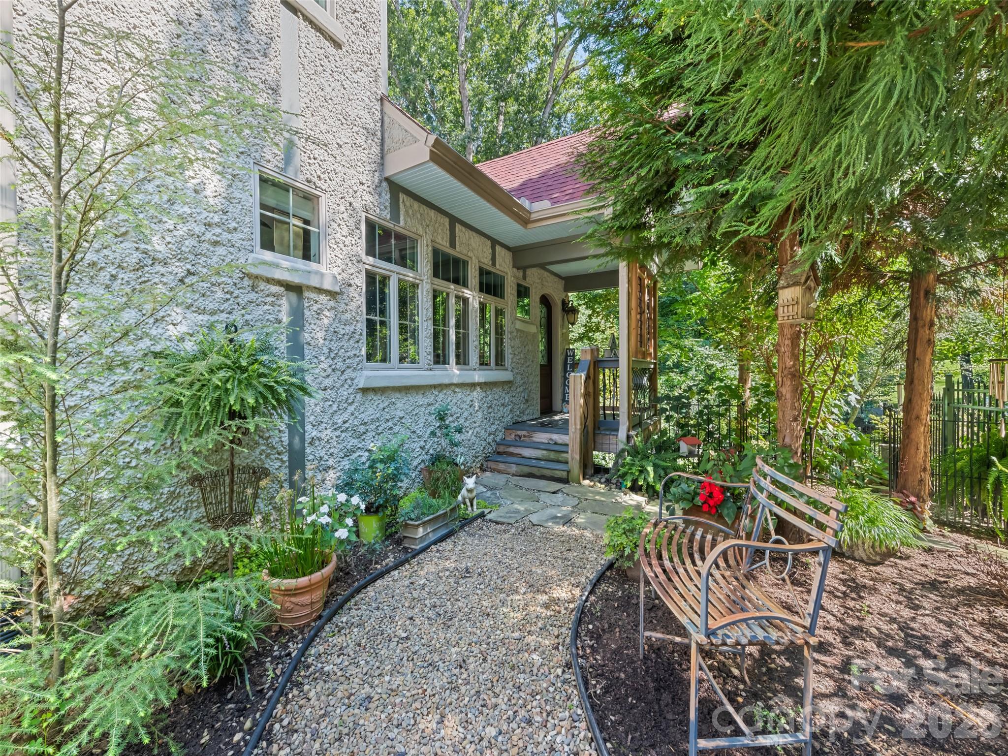379 Holston Village Road — Waynesville