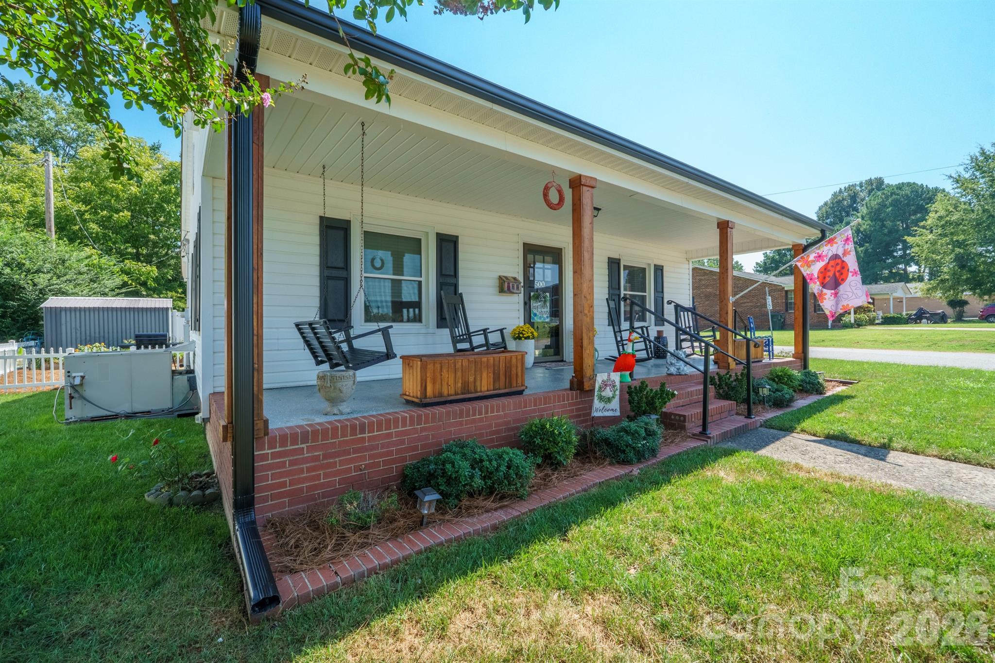500 N Elm Street — Cherryville
