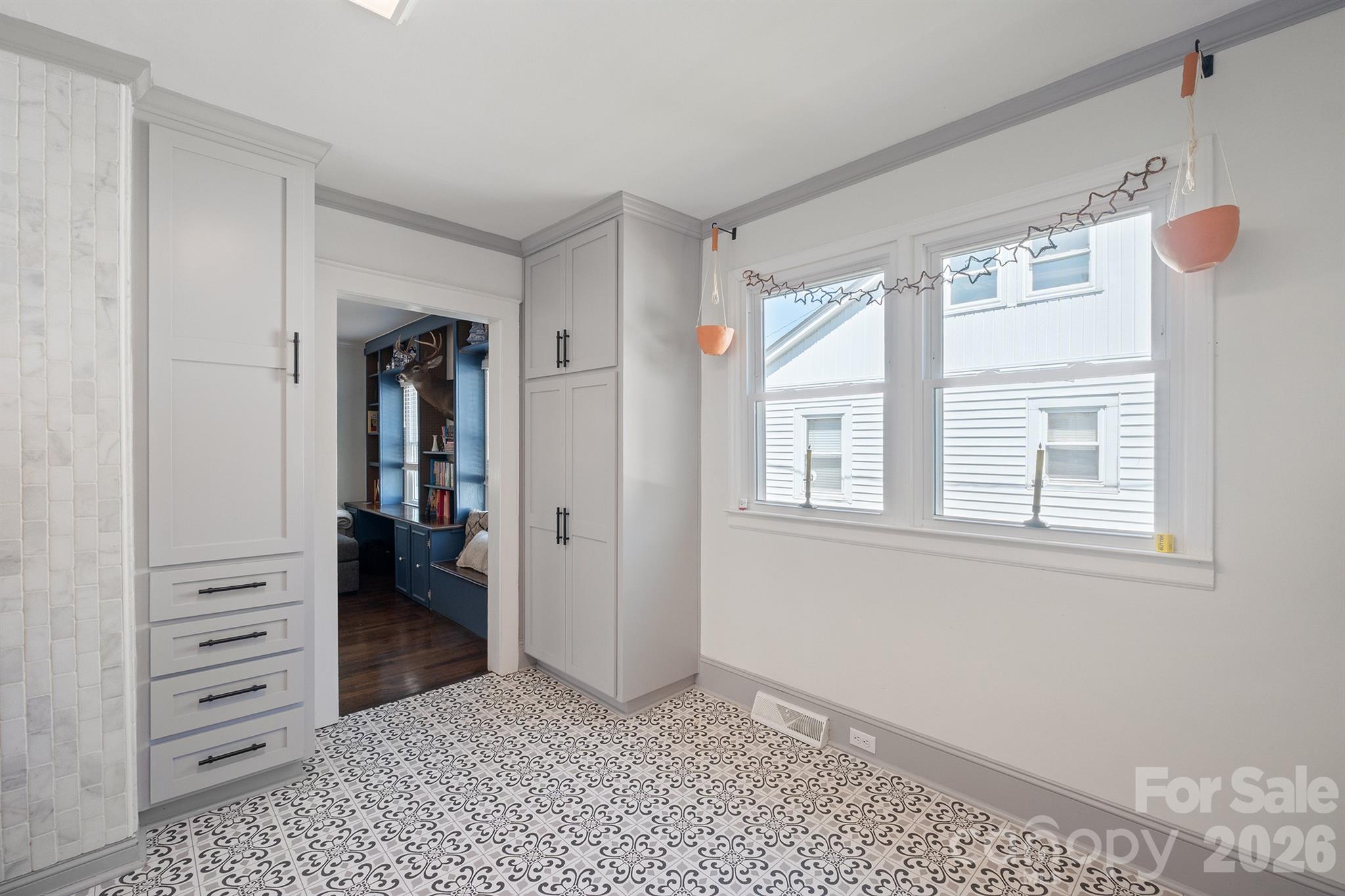 500 N Elm Street — Cherryville