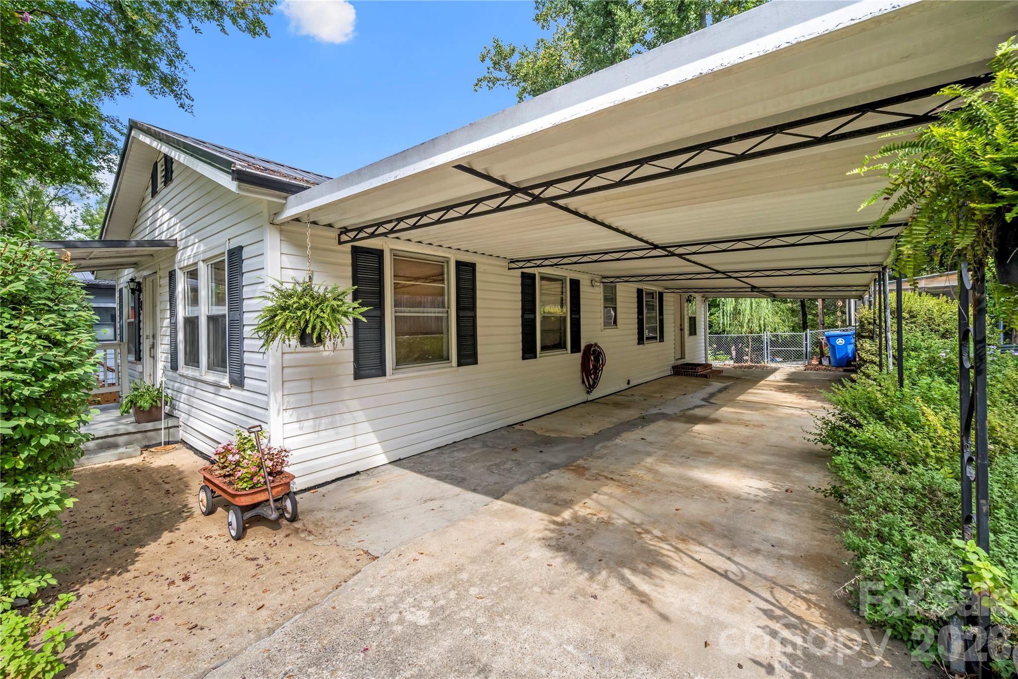 2 Bostic Place — Asheville