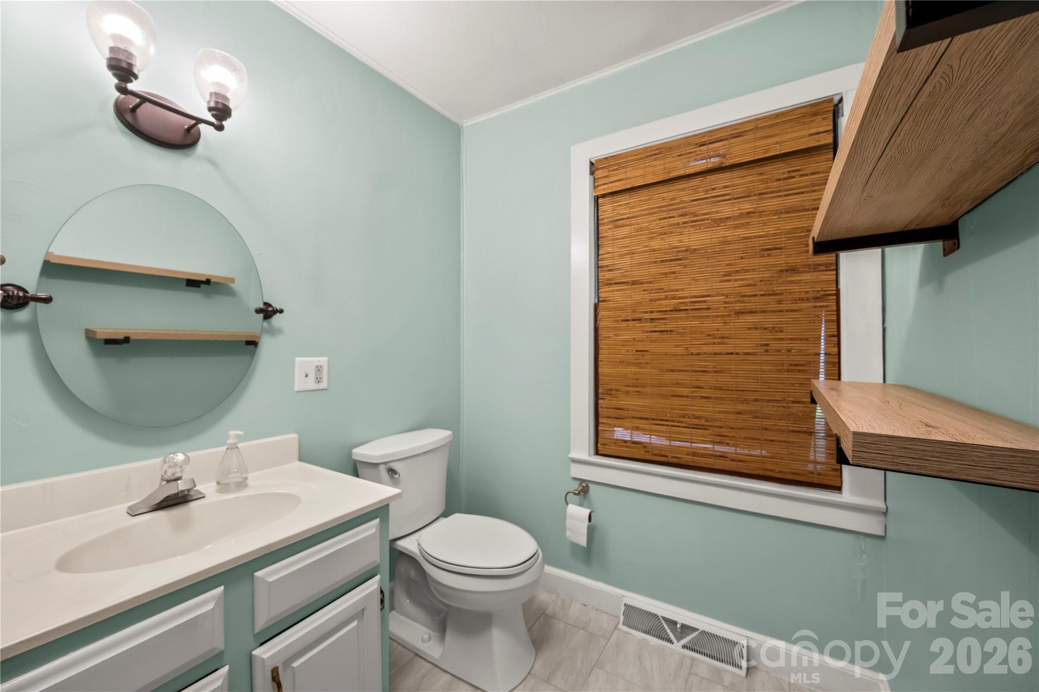 2 Bostic Place — Asheville