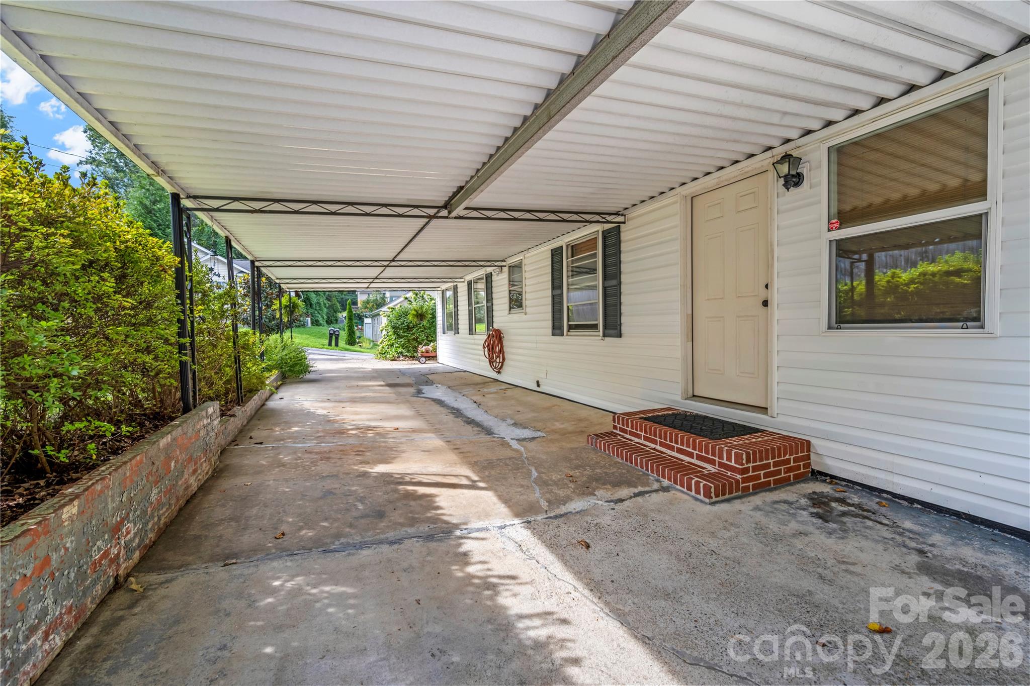 2 Bostic Place — Asheville