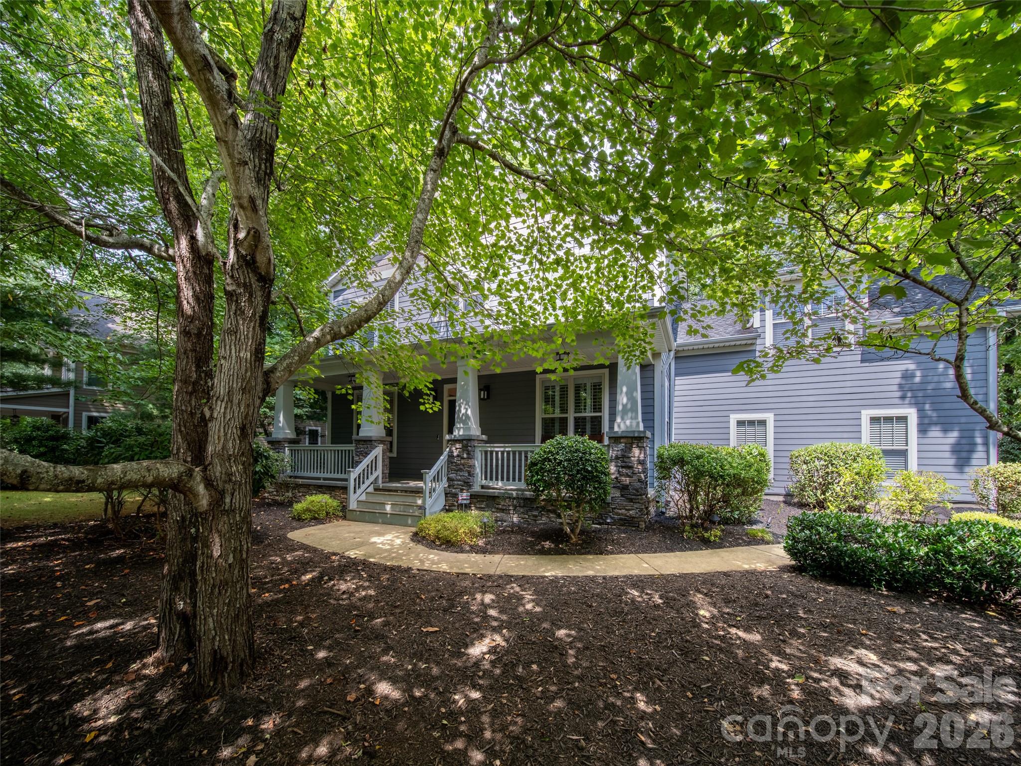 24 Greenwells Glory Drive — Biltmore Lake
