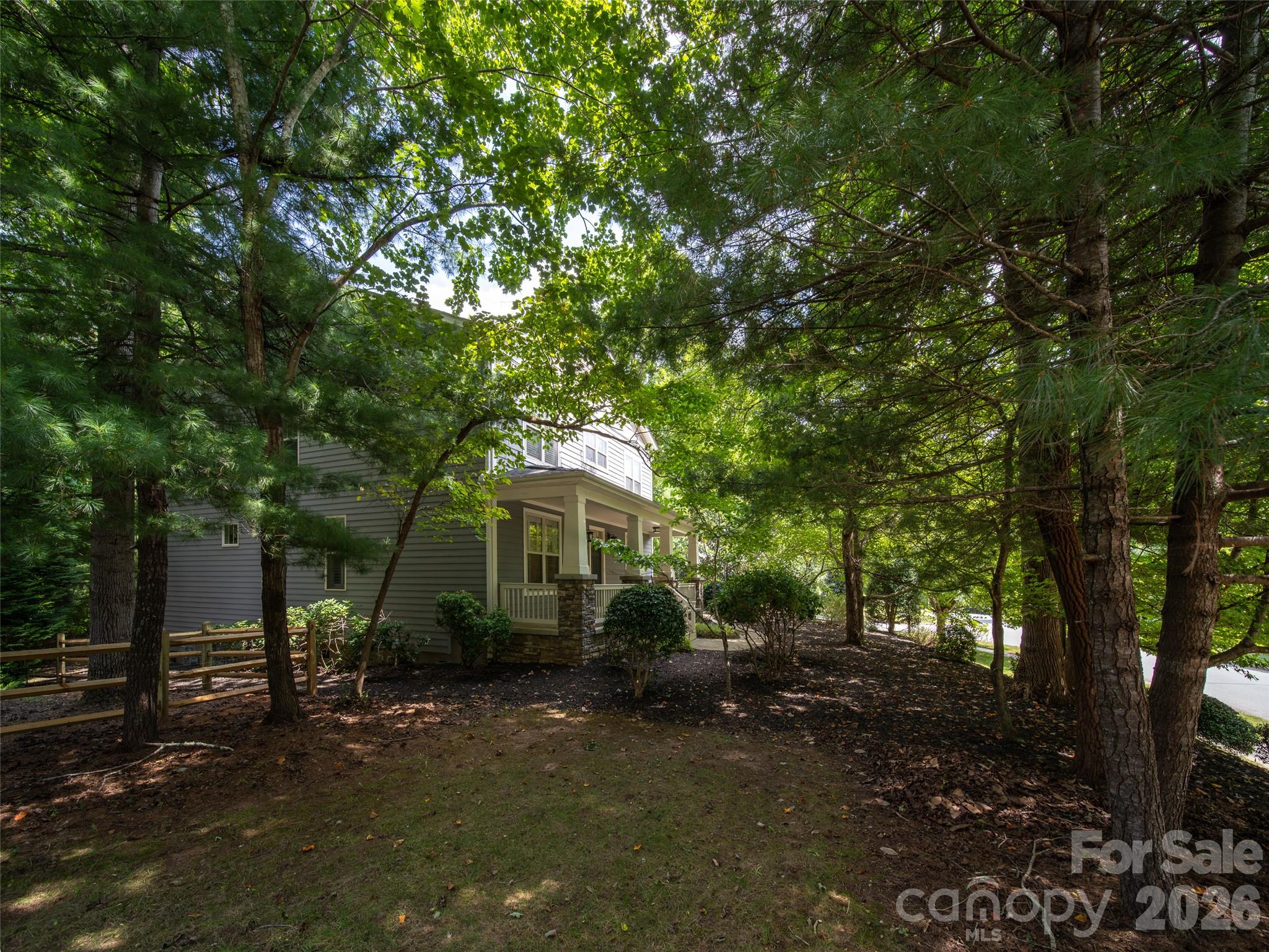 24 Greenwells Glory Drive — Biltmore Lake