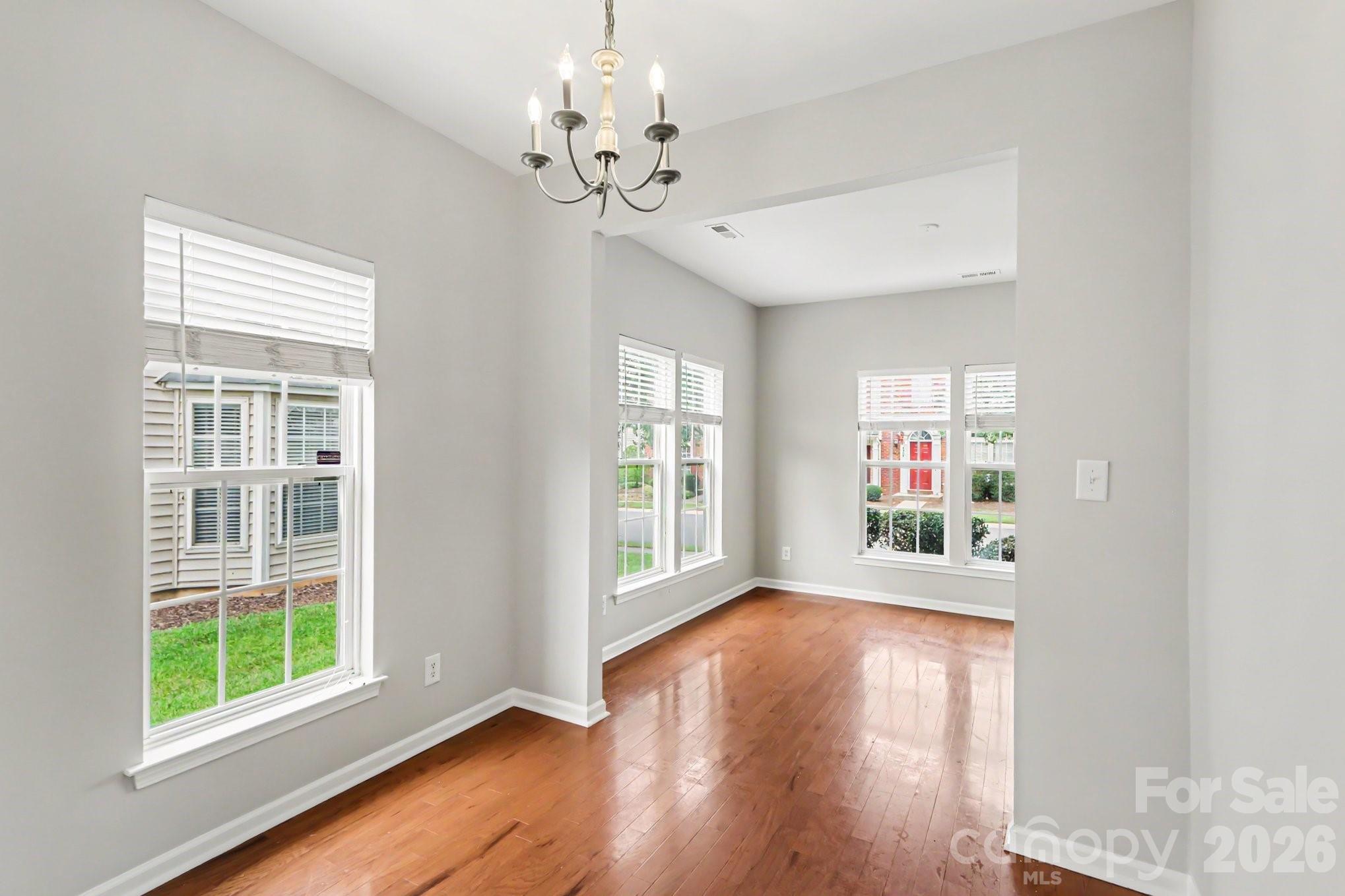 4960 Sunburst Lane — Charlotte