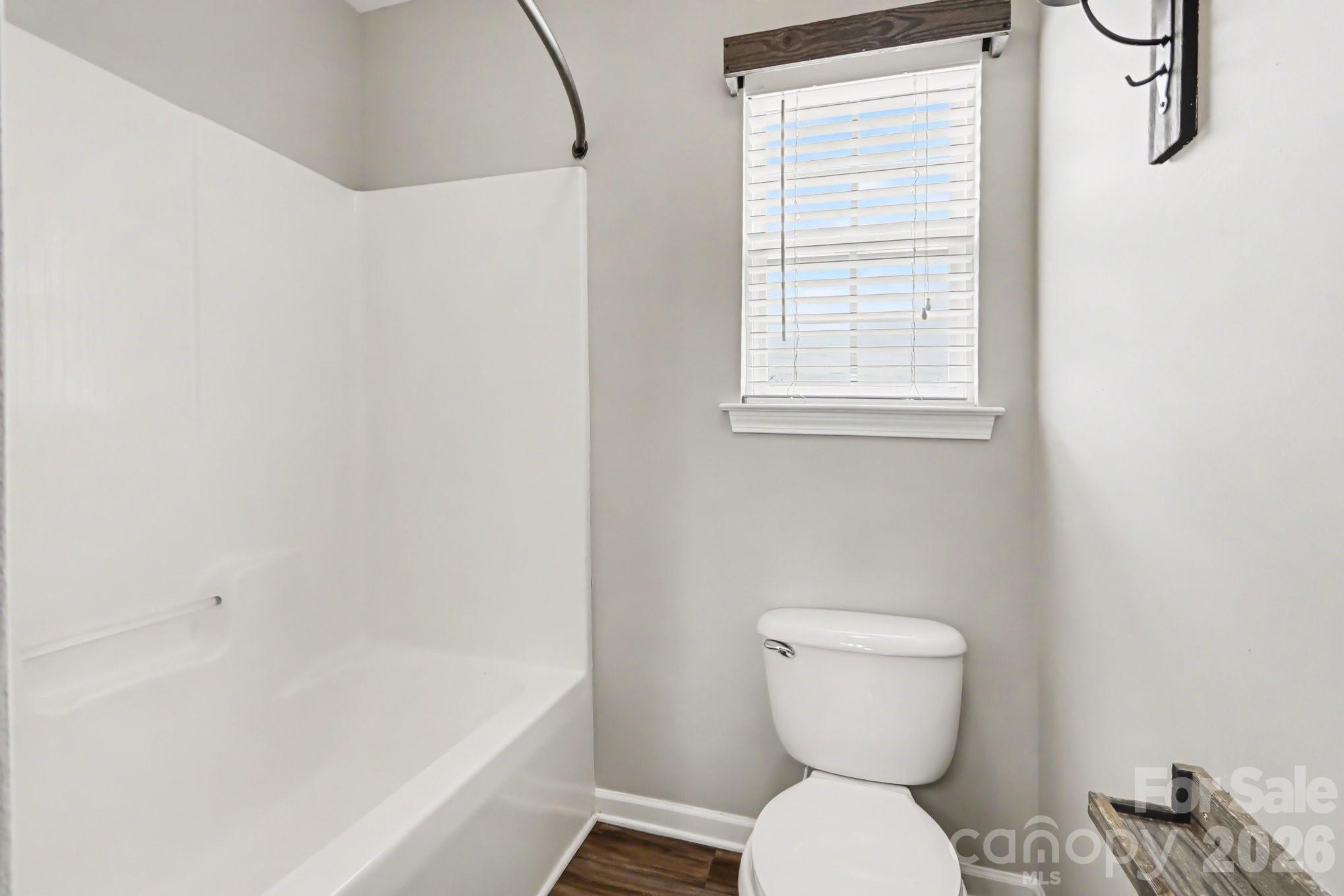 4960 Sunburst Lane — Charlotte