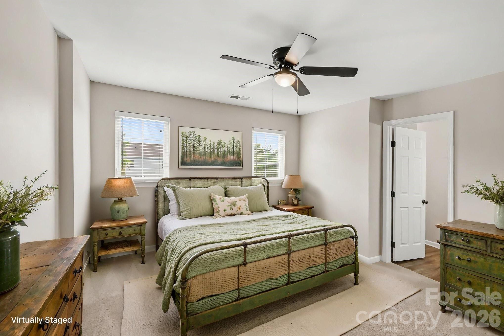 4960 Sunburst Lane — Charlotte
