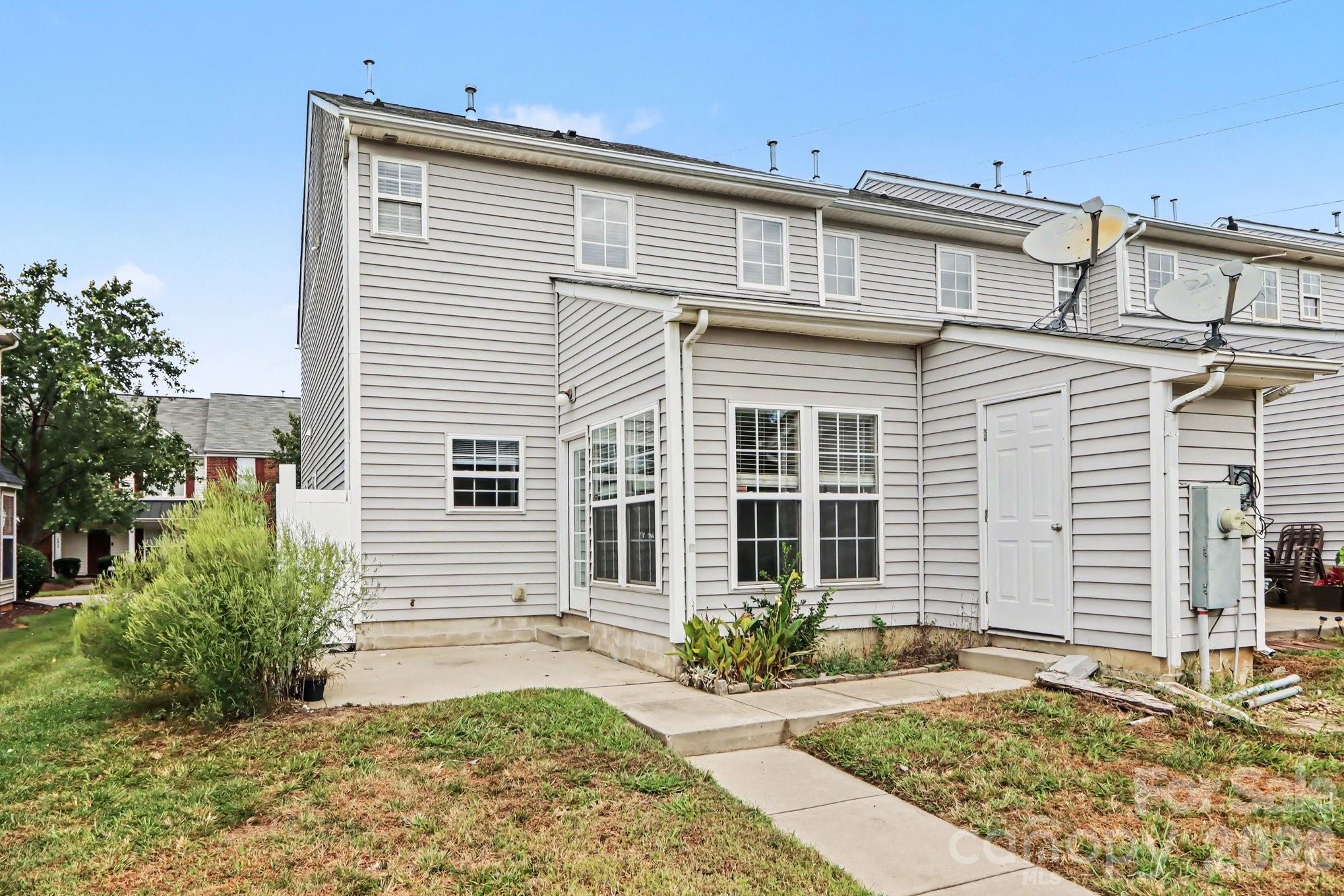4960 Sunburst Lane — Charlotte