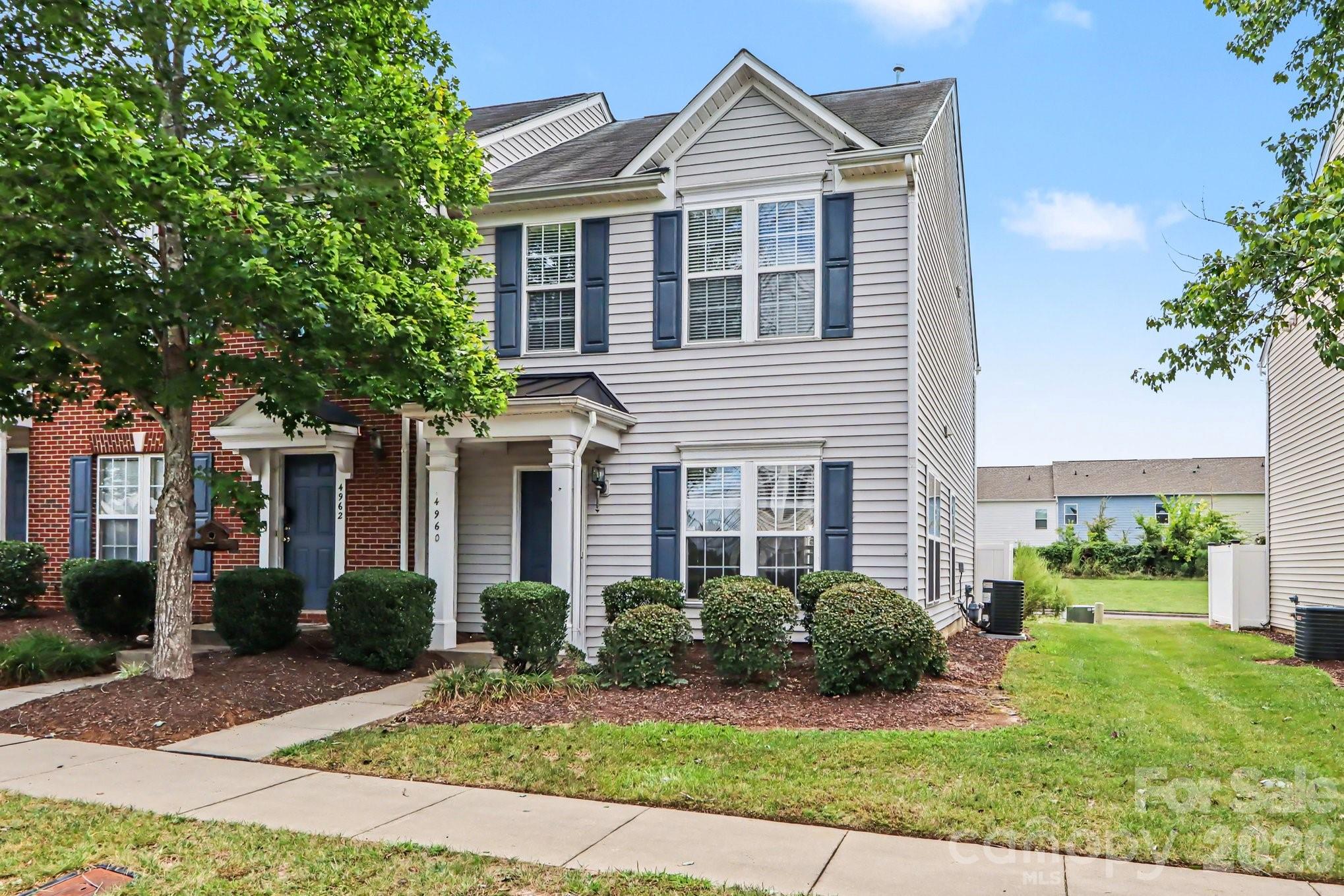 4960 Sunburst Lane — Charlotte