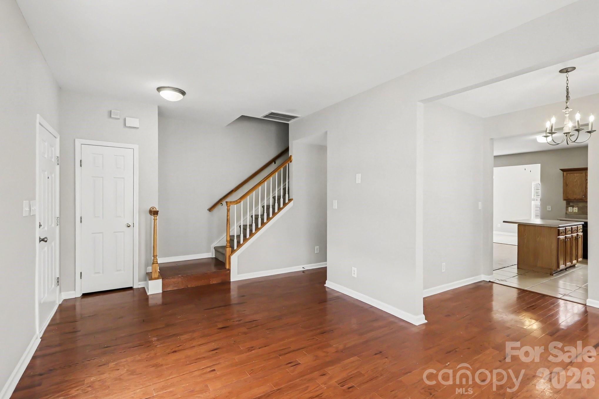 4960 Sunburst Lane — Charlotte