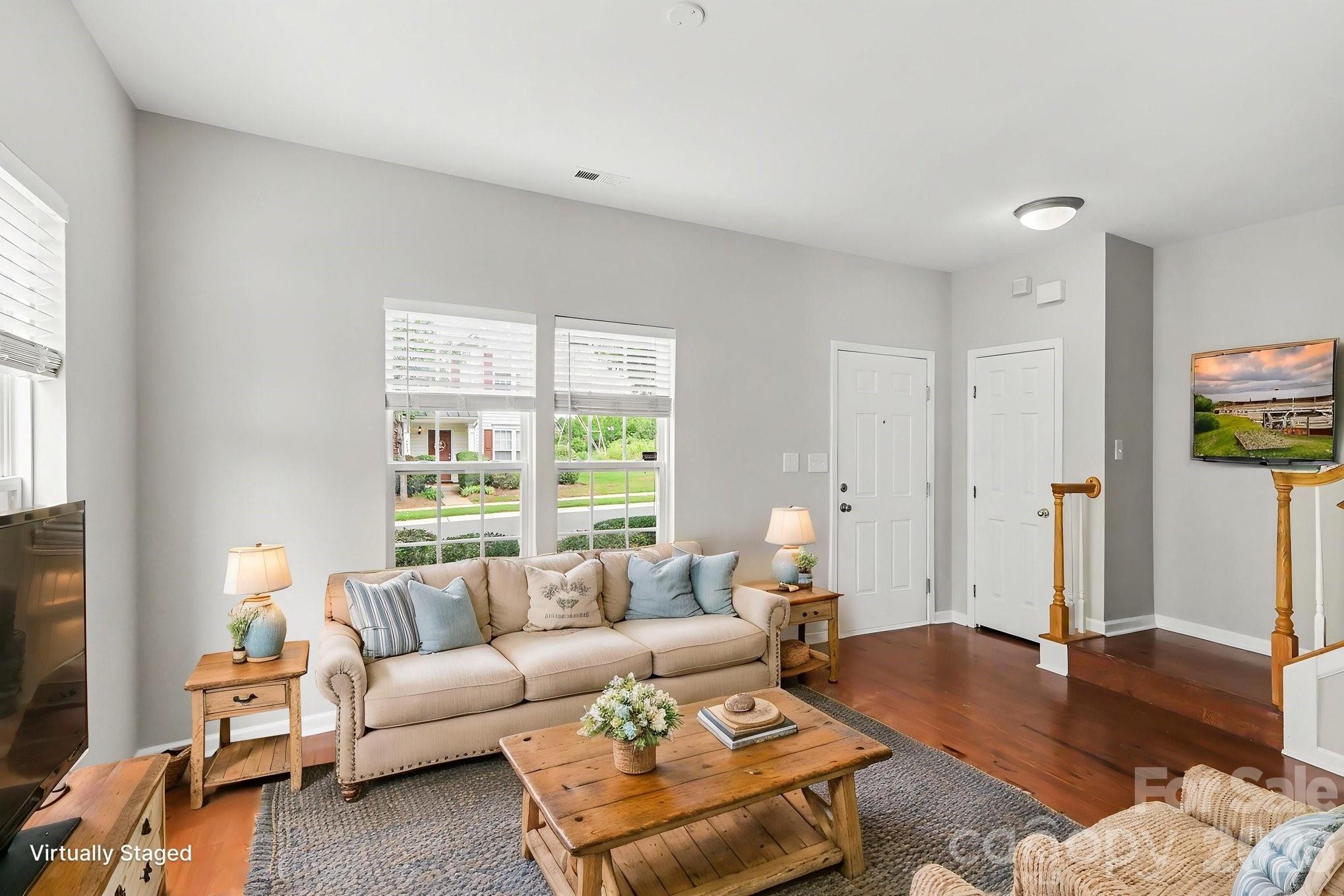 4960 Sunburst Lane — Charlotte