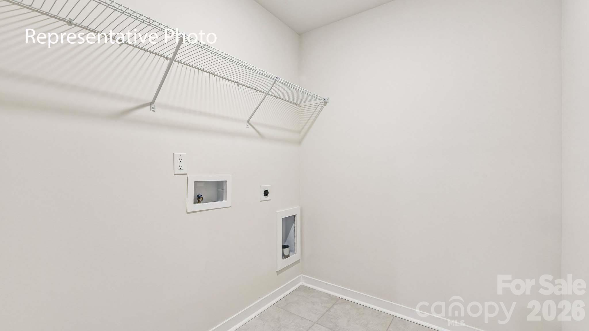 506 Mahogany Road — York