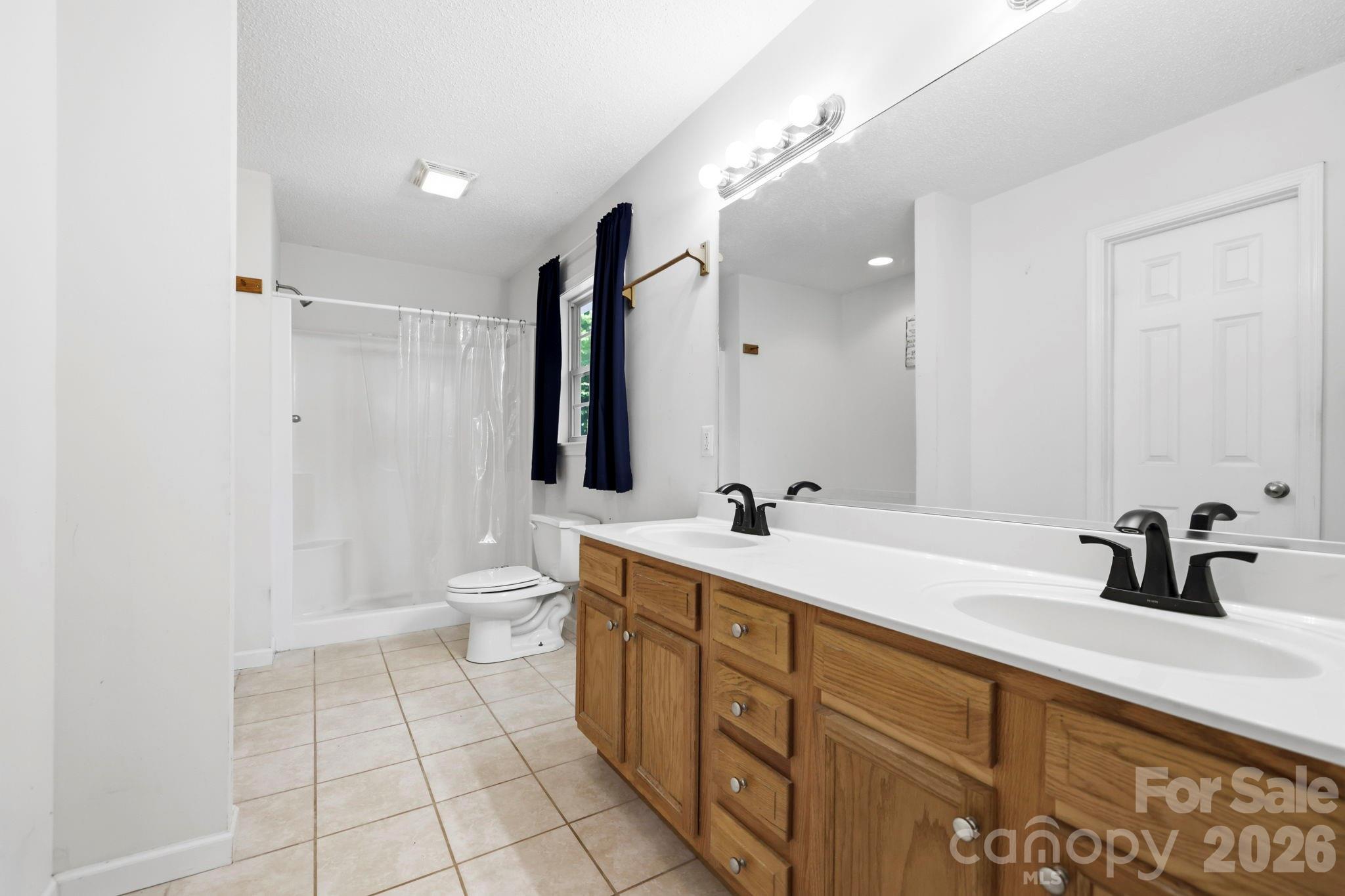 62 Chickwood Trail — Weaverville