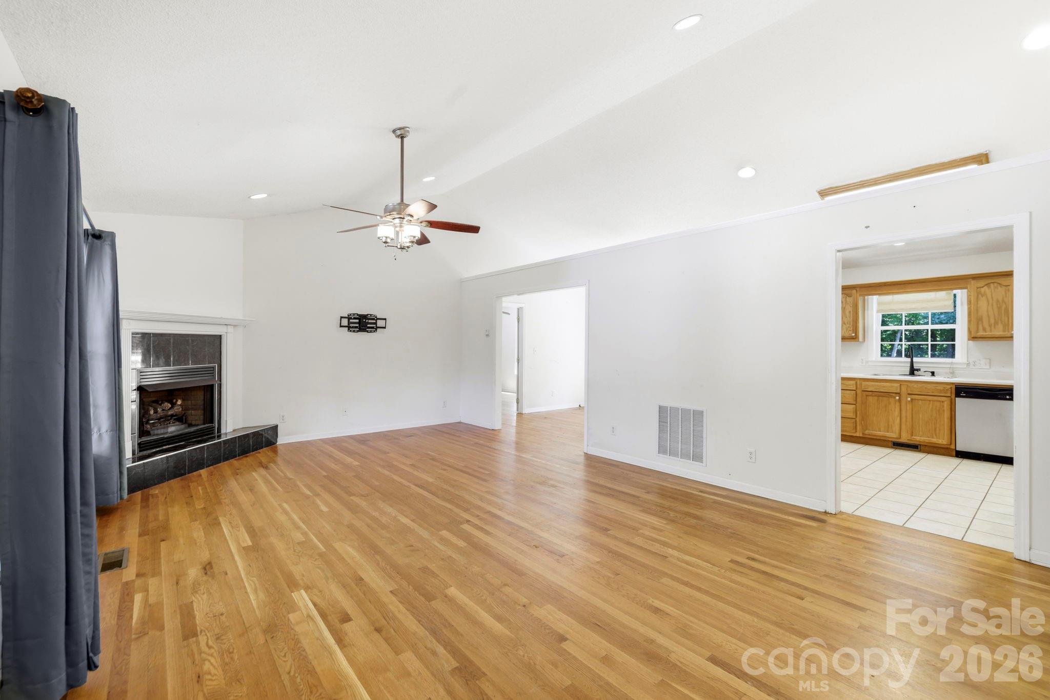 62 Chickwood Trail — Weaverville