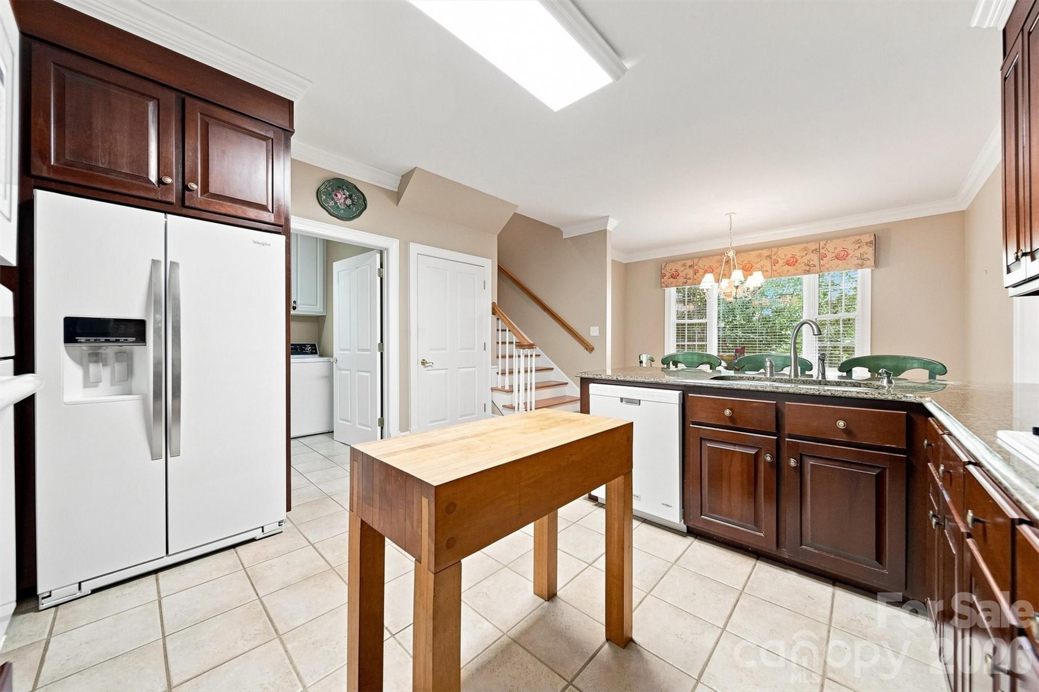 1515 8th Street NW — Hickory