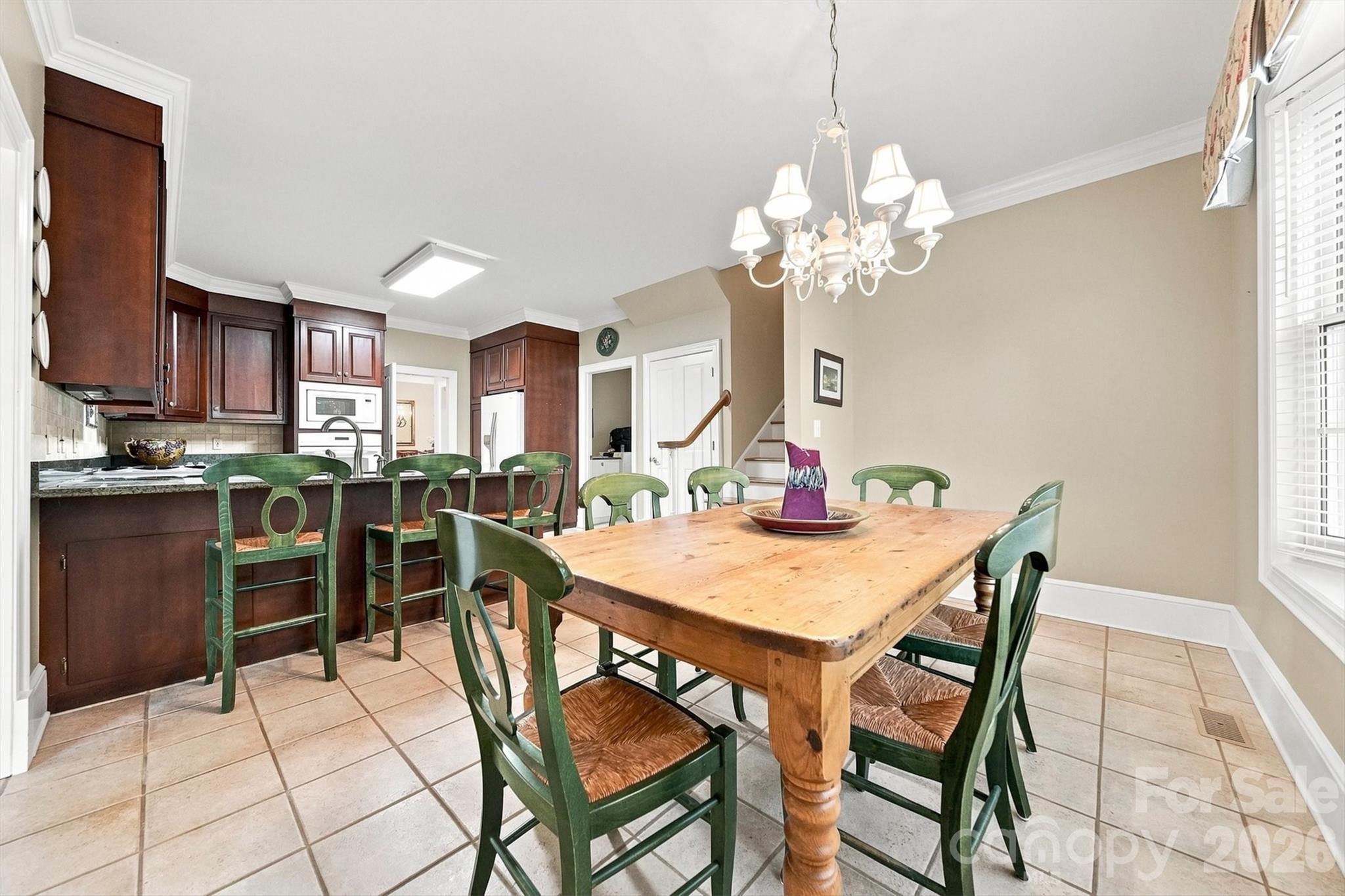 1515 8th Street NW — Hickory