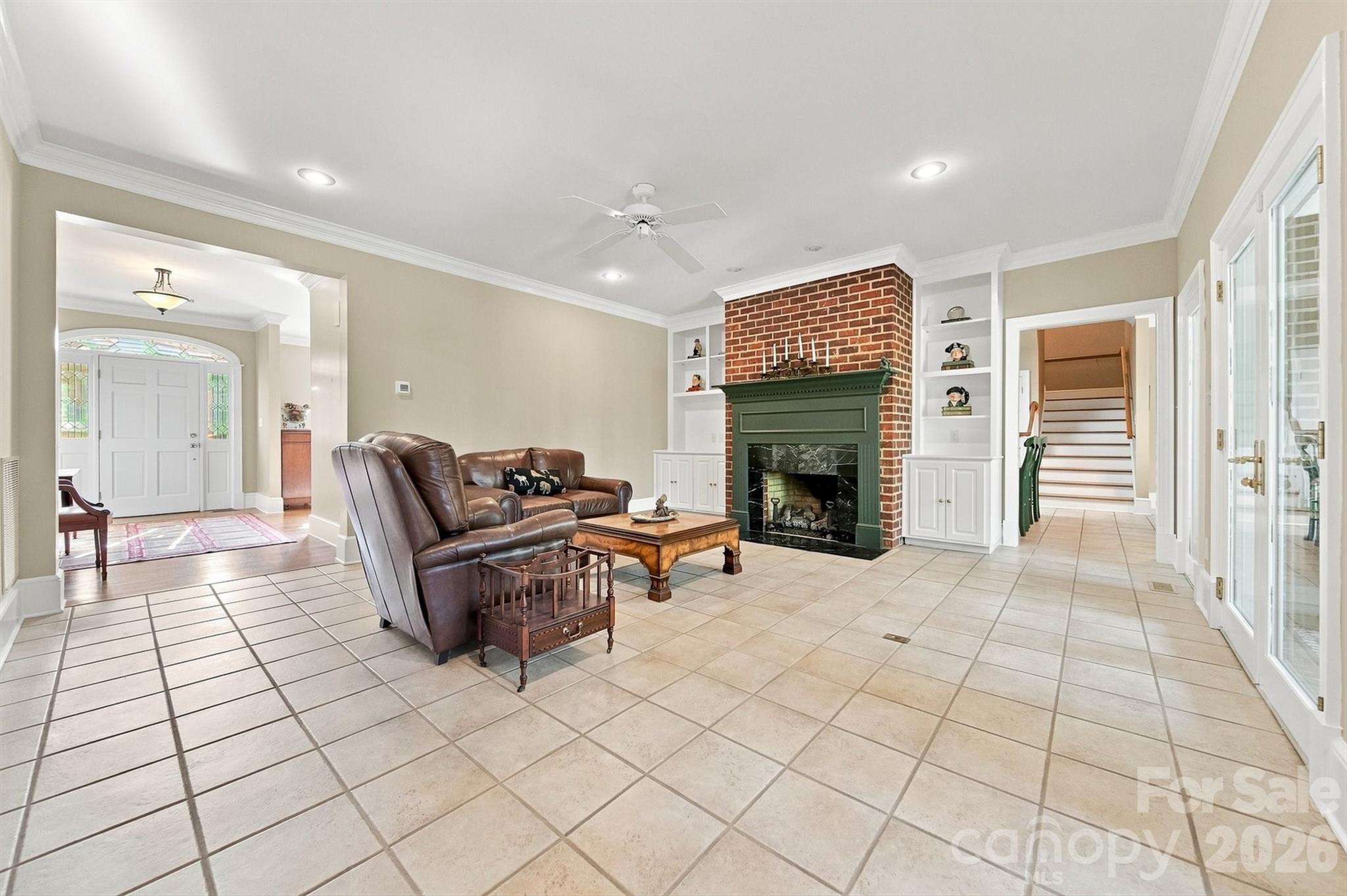 1515 8th Street NW — Hickory