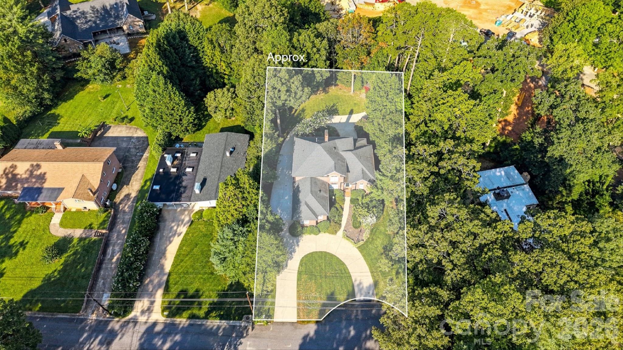 1515 8th Street NW — Hickory