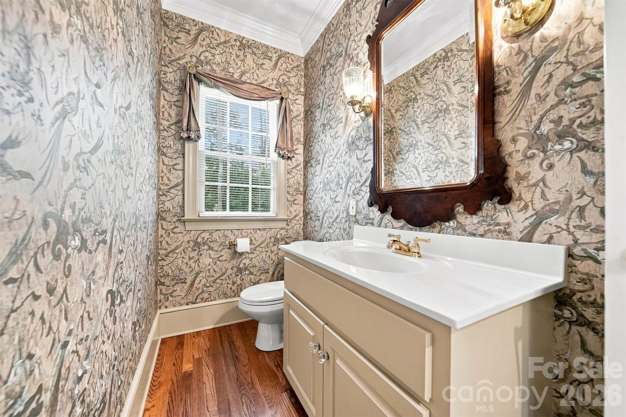1515 8th Street NW — Hickory