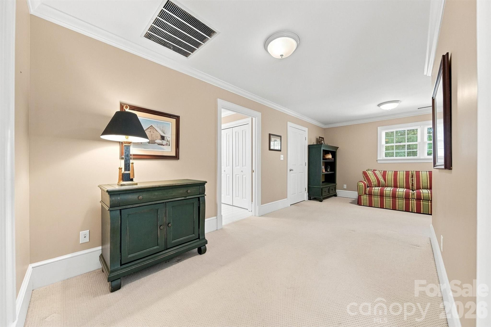 1515 8th Street NW — Hickory