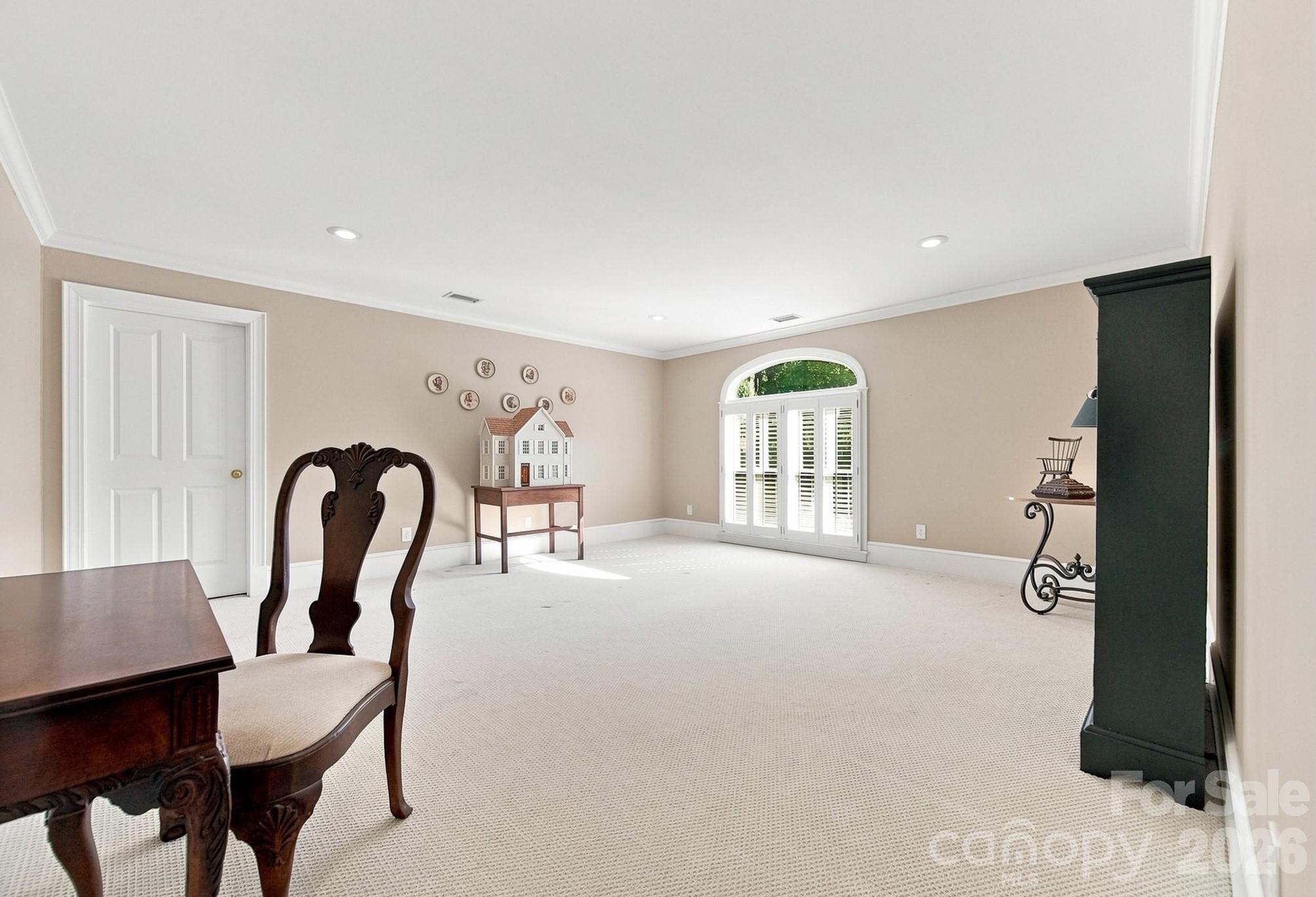 1515 8th Street NW — Hickory