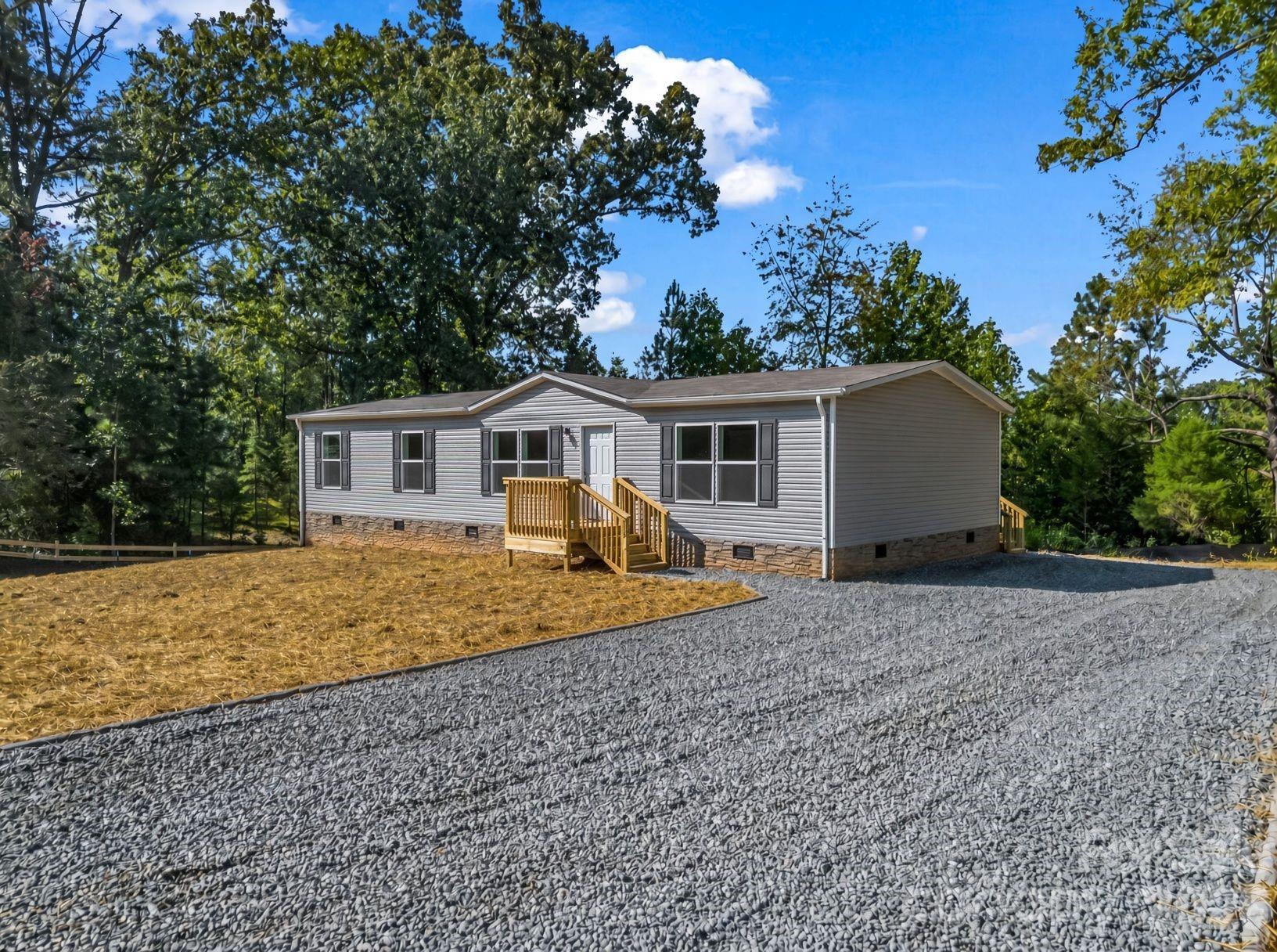 339 Bobby Mckinney Road — Union Mills