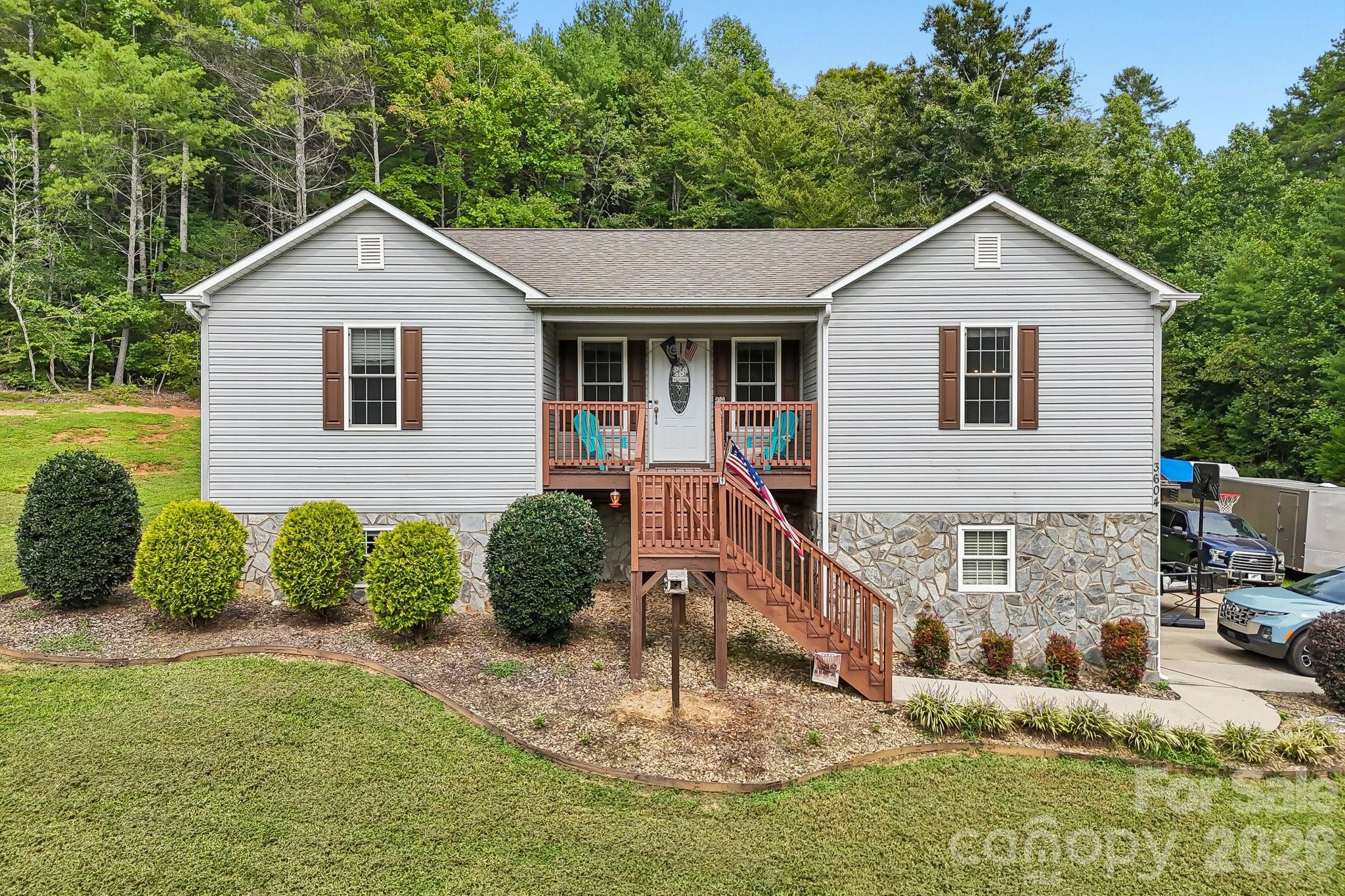 3604 Deerbrook Road — Lenoir