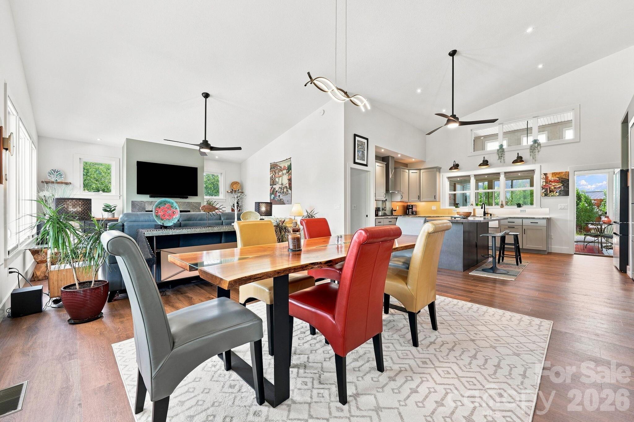 112 Upper Grove Lane — Weaverville