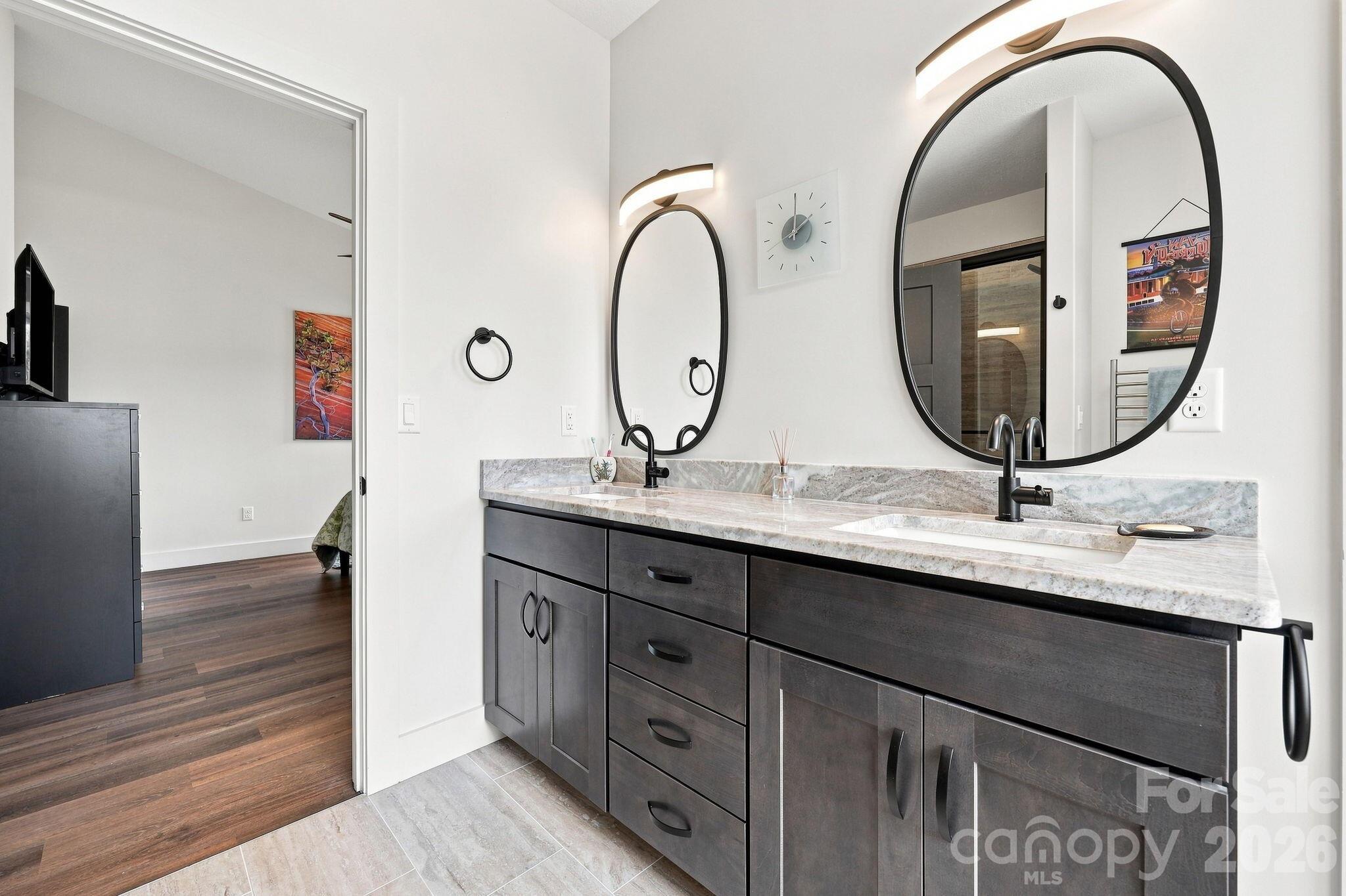 112 Upper Grove Lane — Weaverville