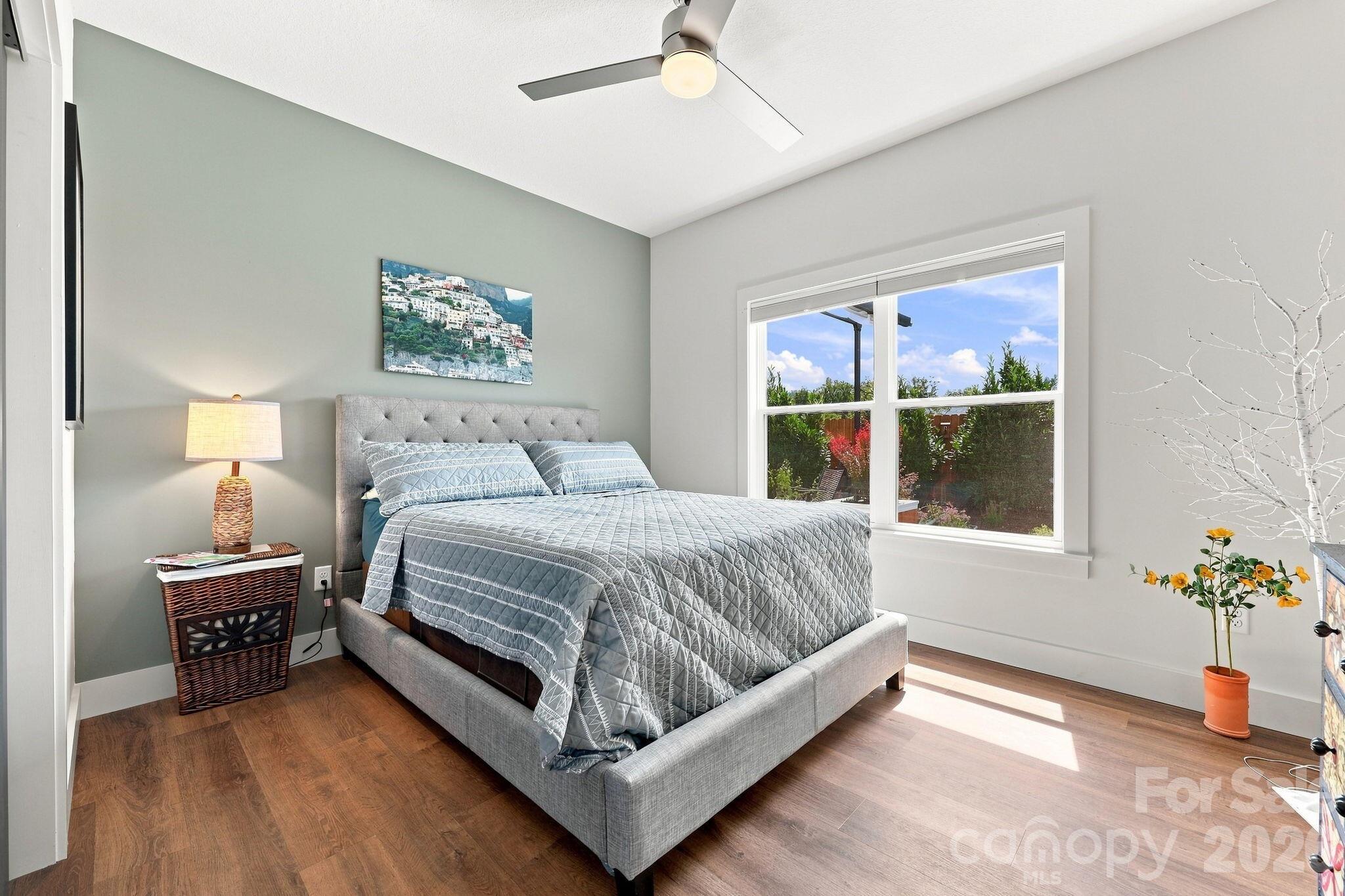 112 Upper Grove Lane — Weaverville