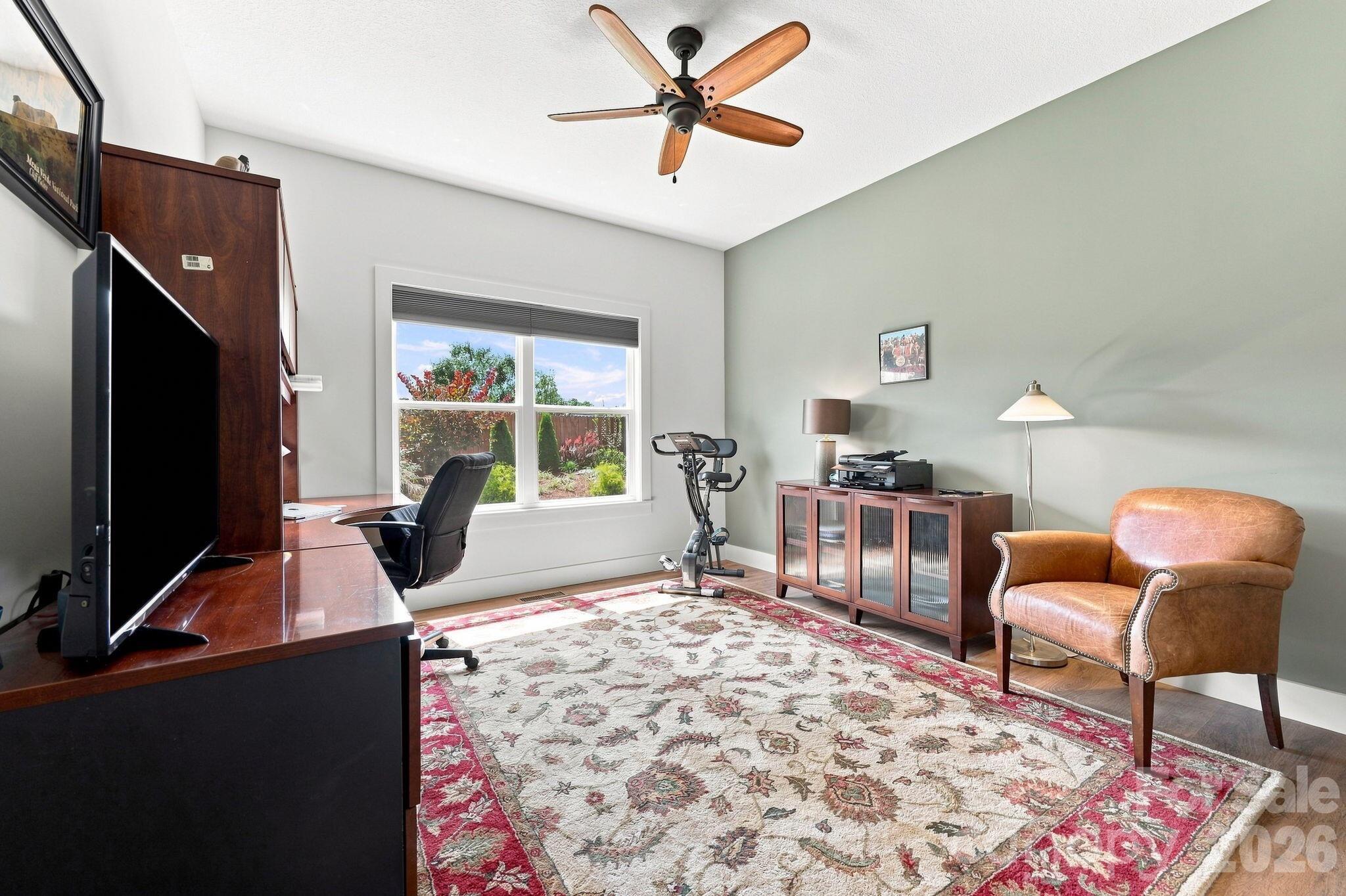 112 Upper Grove Lane — Weaverville