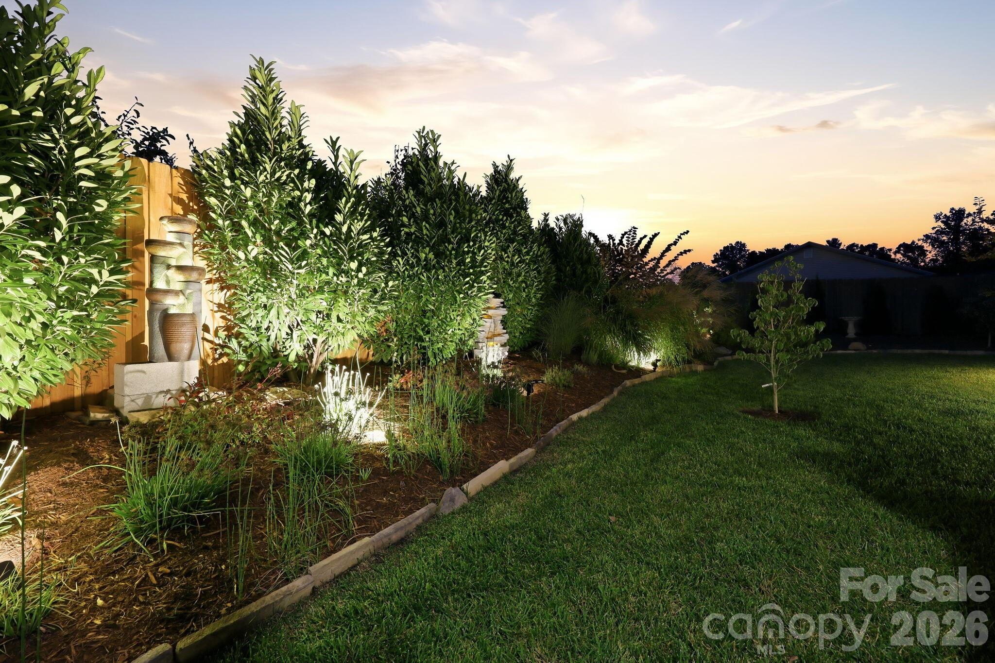 112 Upper Grove Lane — Weaverville