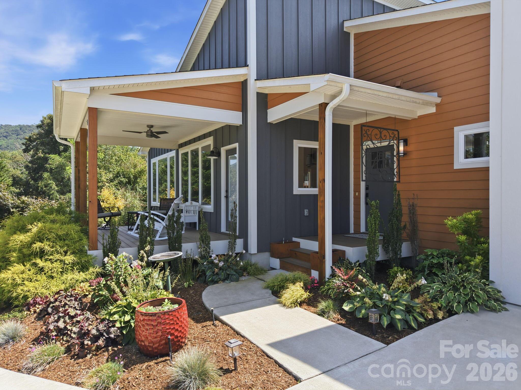 112 Upper Grove Lane — Weaverville