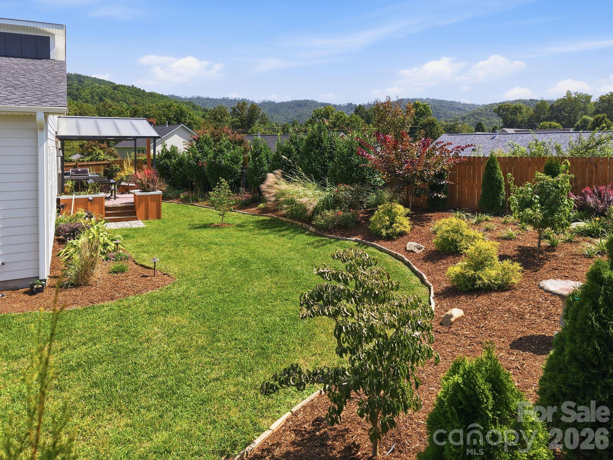 112 Upper Grove Lane — Weaverville