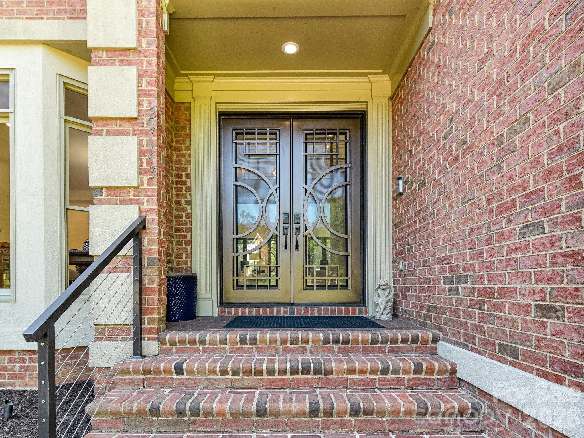 2723 Providence Pine Lane — Charlotte