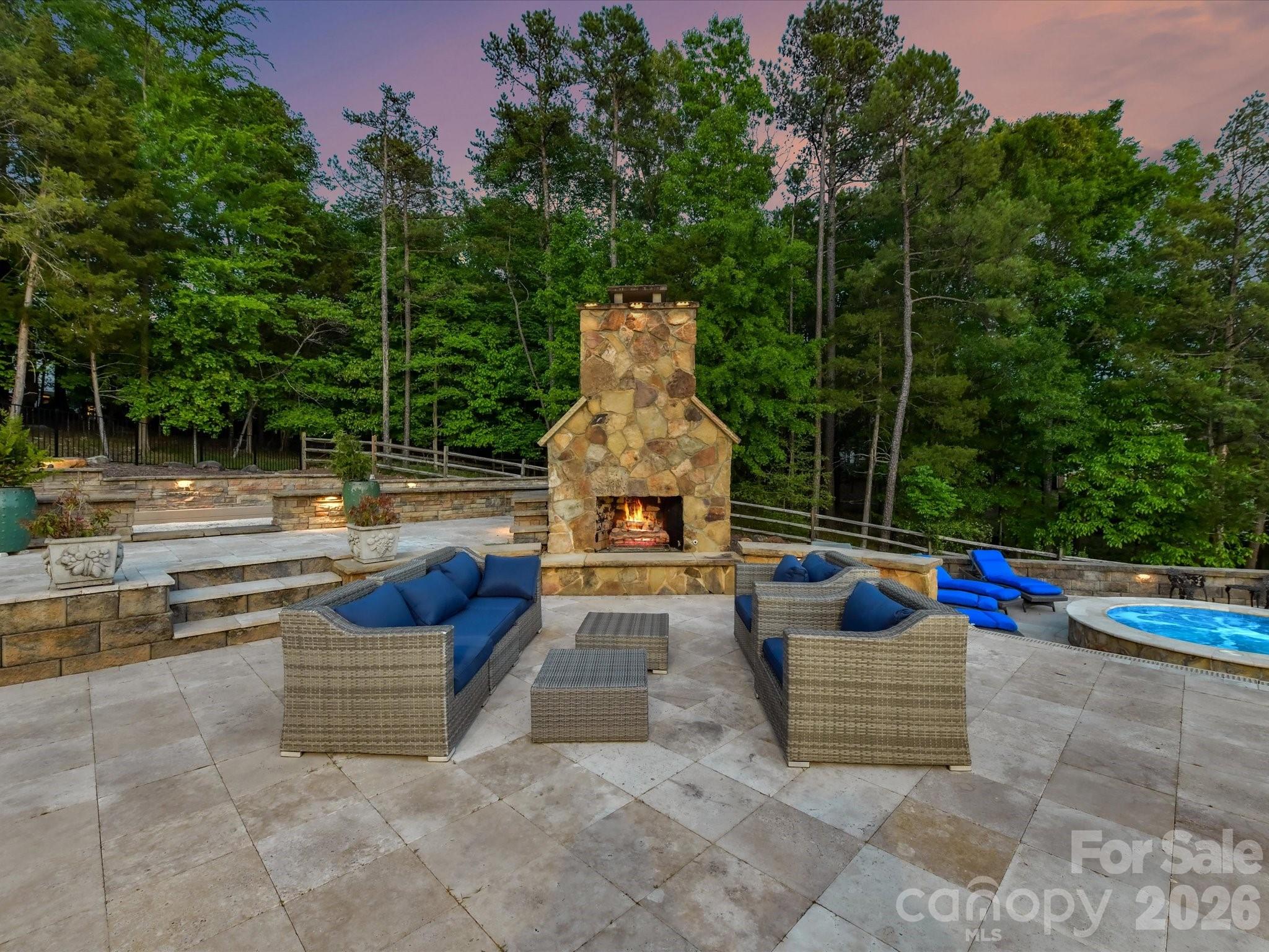 2723 Providence Pine Lane — Charlotte