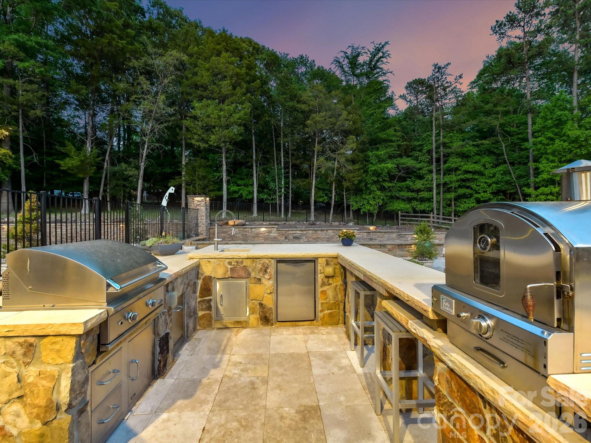 2723 Providence Pine Lane — Charlotte