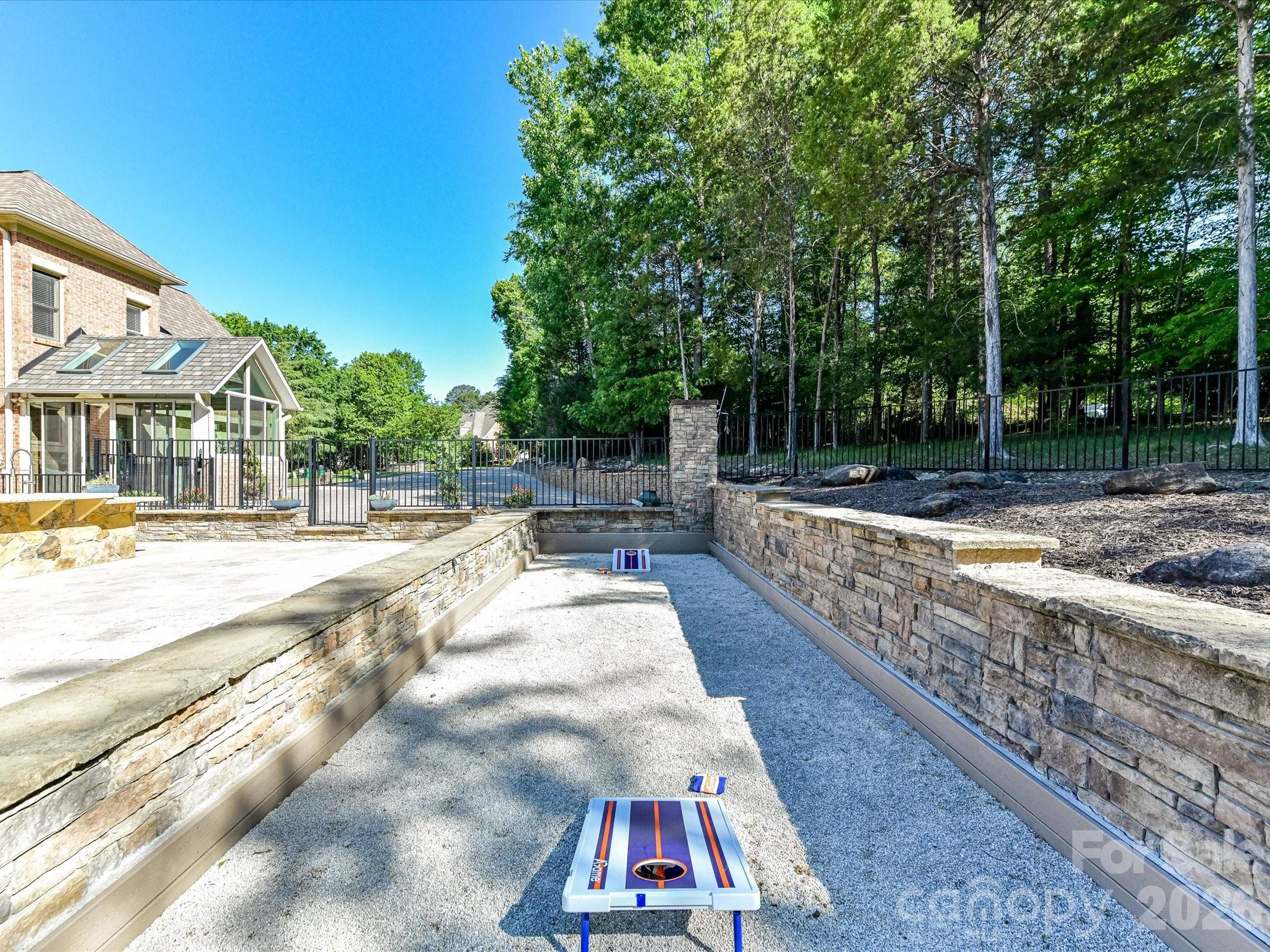 2723 Providence Pine Lane — Charlotte