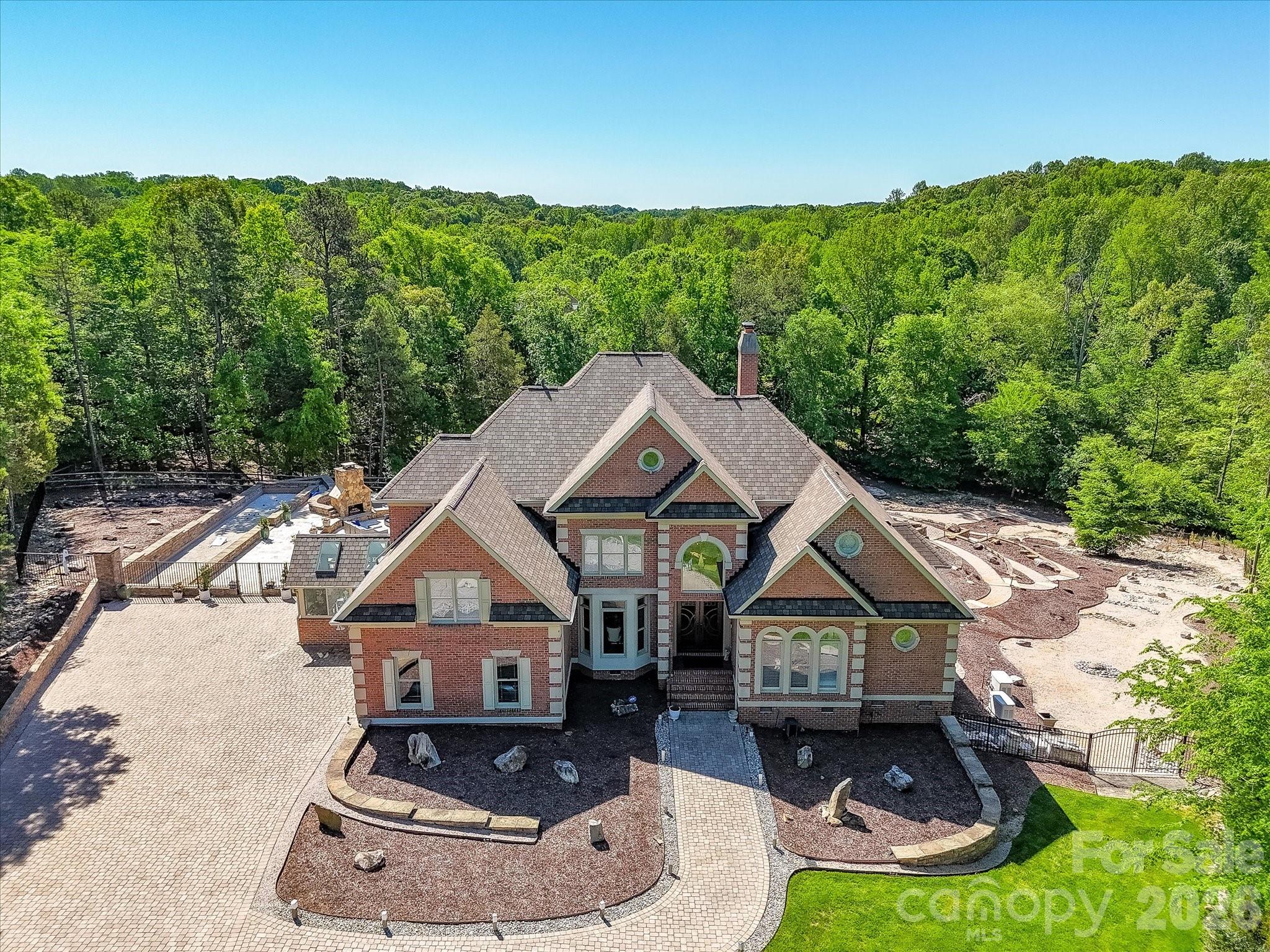 2723 Providence Pine Lane — Charlotte