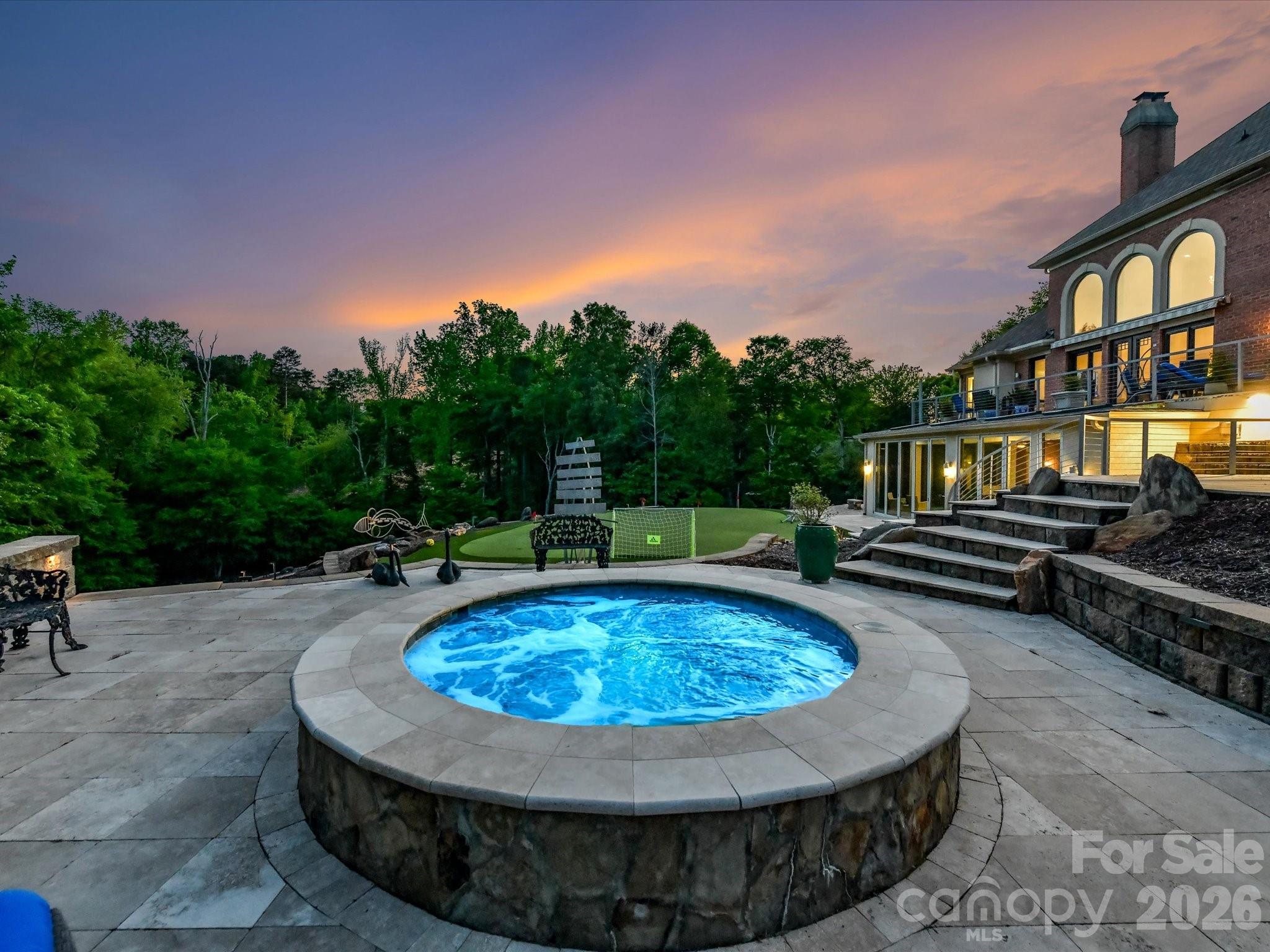 2723 Providence Pine Lane — Charlotte