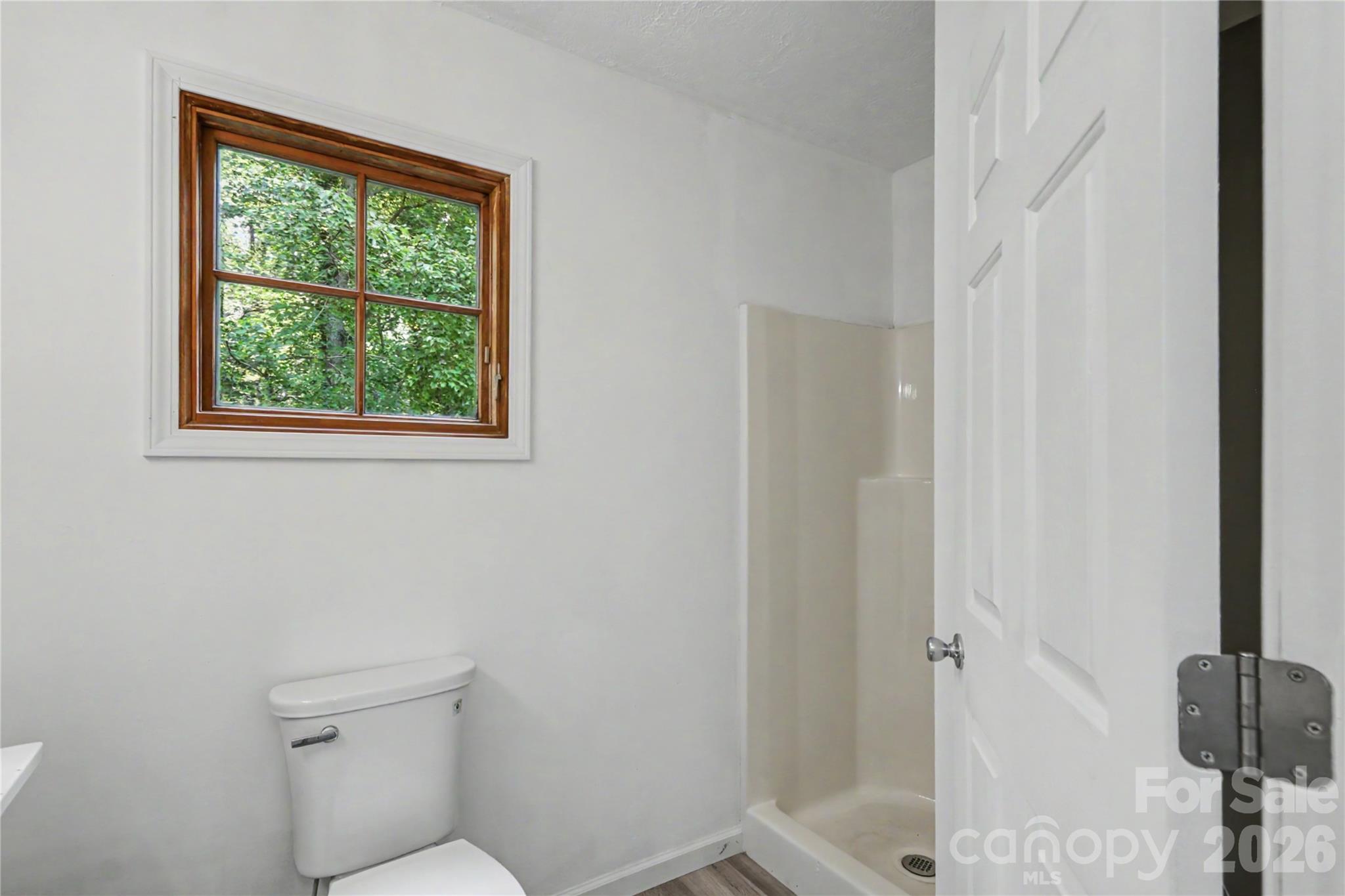 160 Denny Road — Statesville
