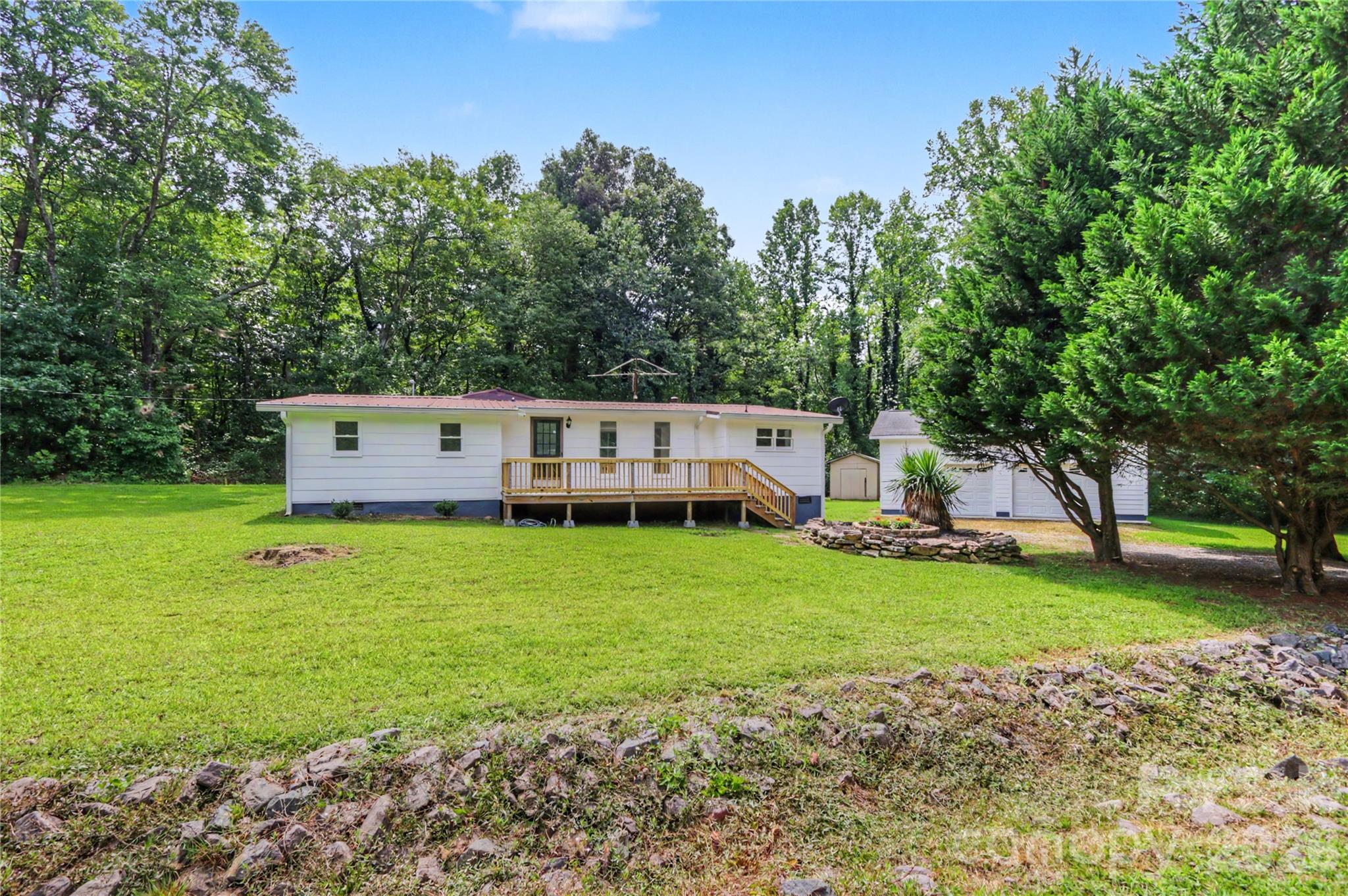 160 Denny Road — Statesville