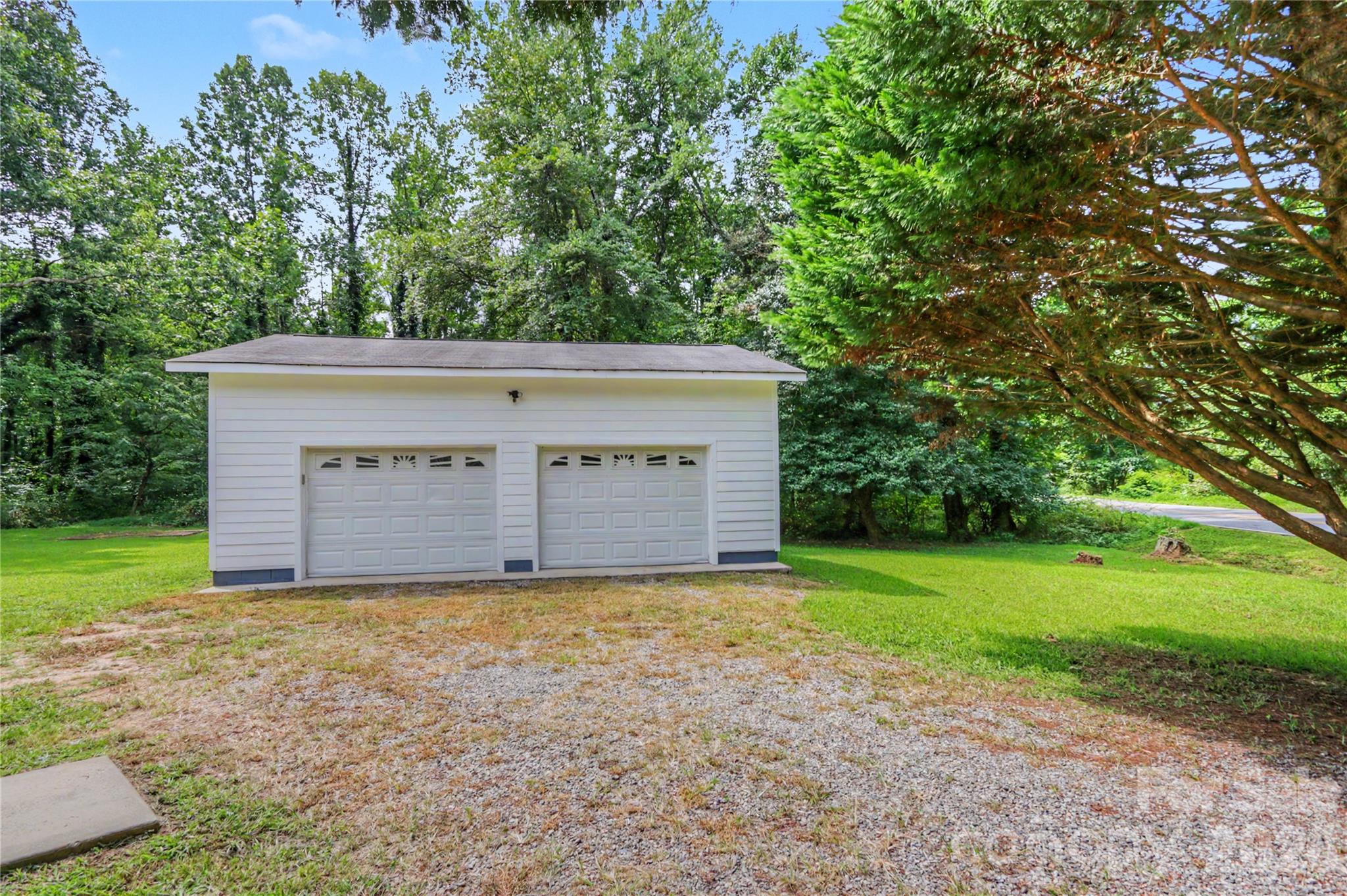 160 Denny Road — Statesville