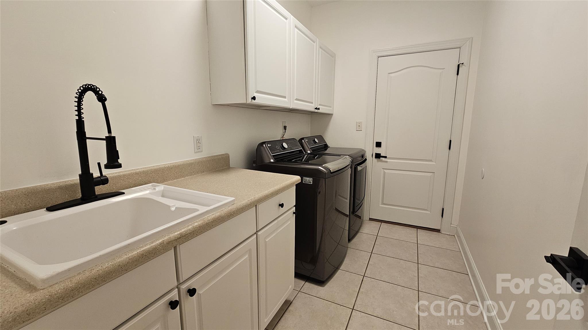 122 Twin Courts Drive — Weaverville