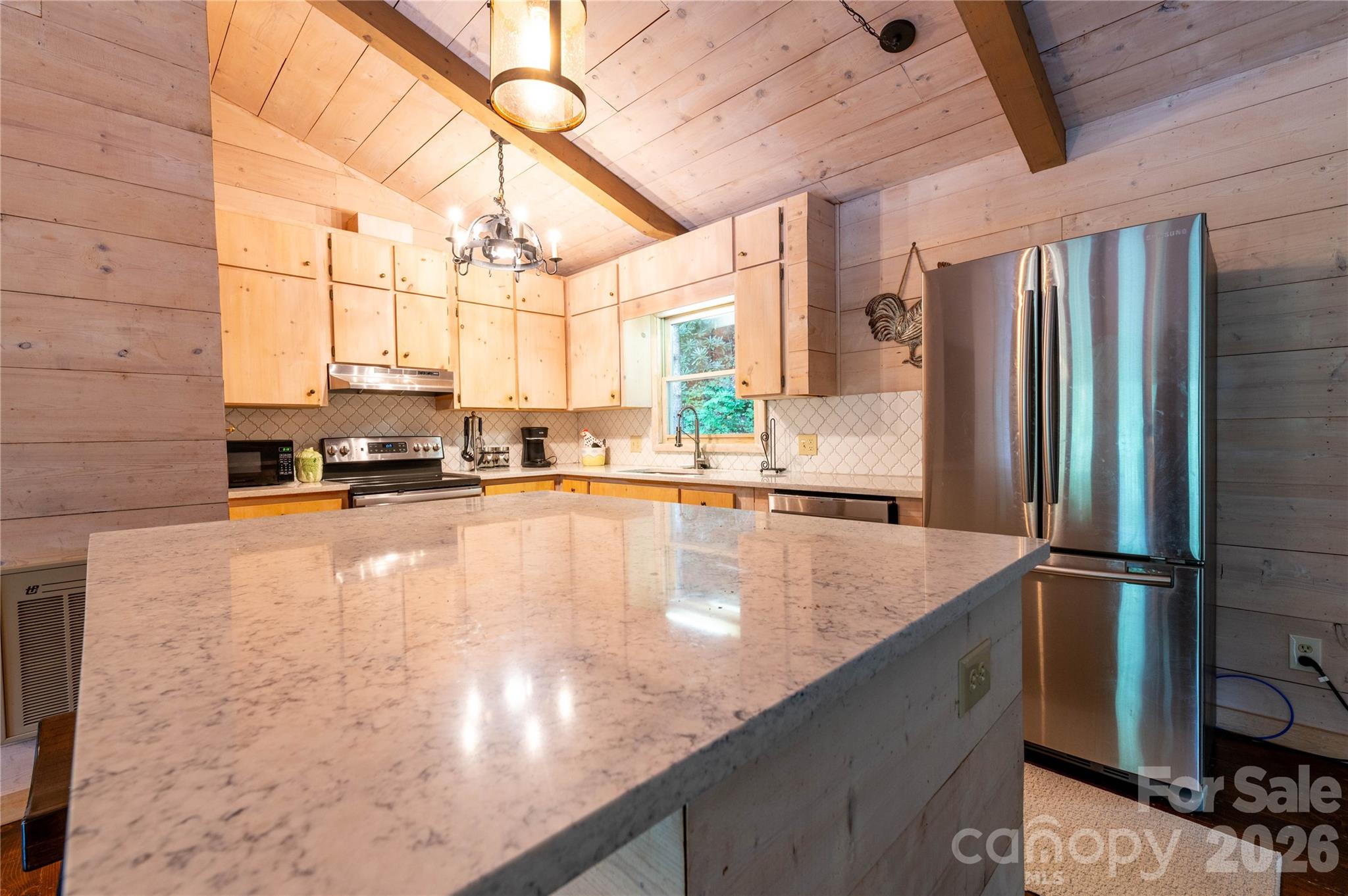 479 Big Ridge Road — Burnsville