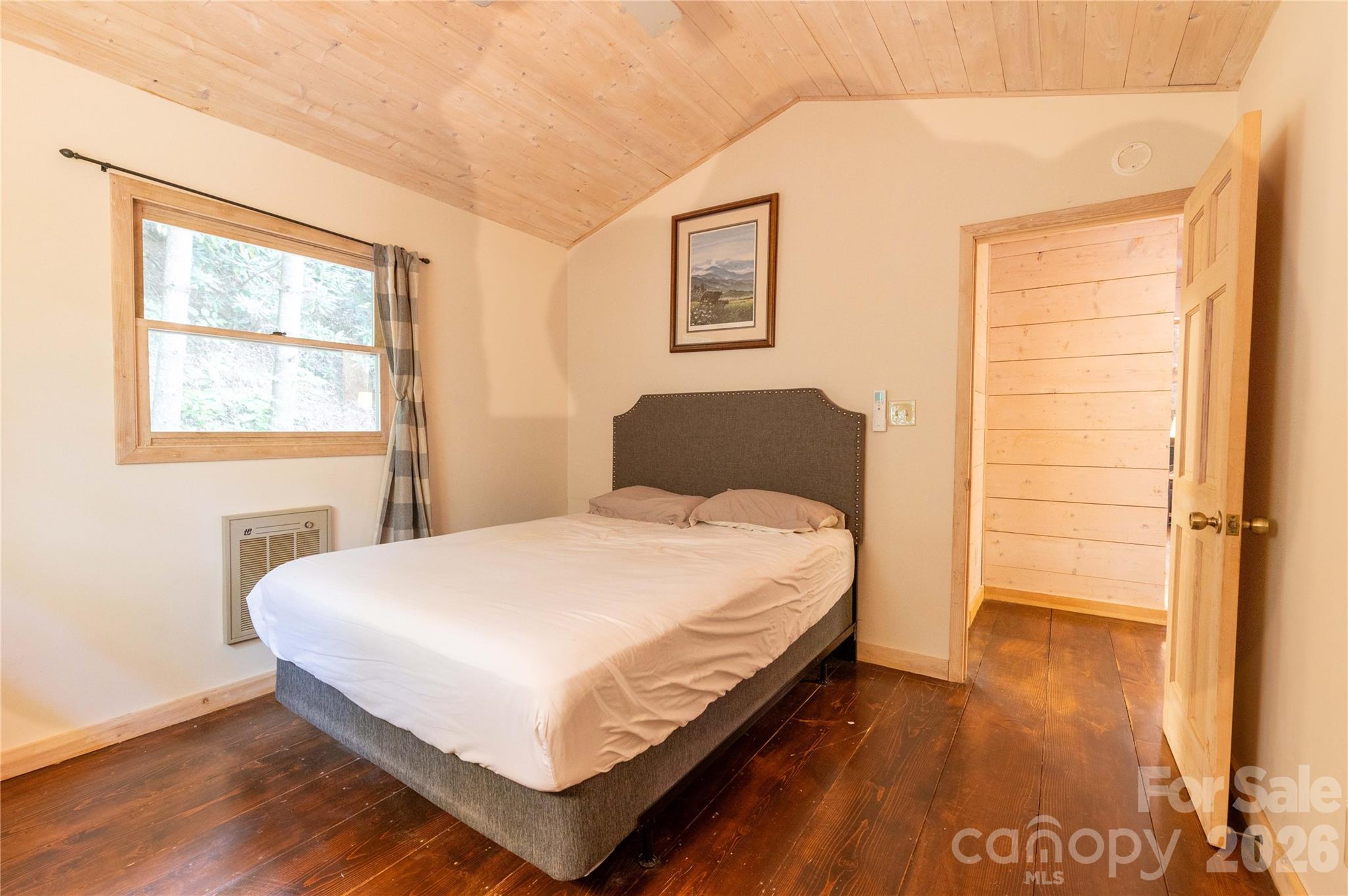 479 Big Ridge Road — Burnsville