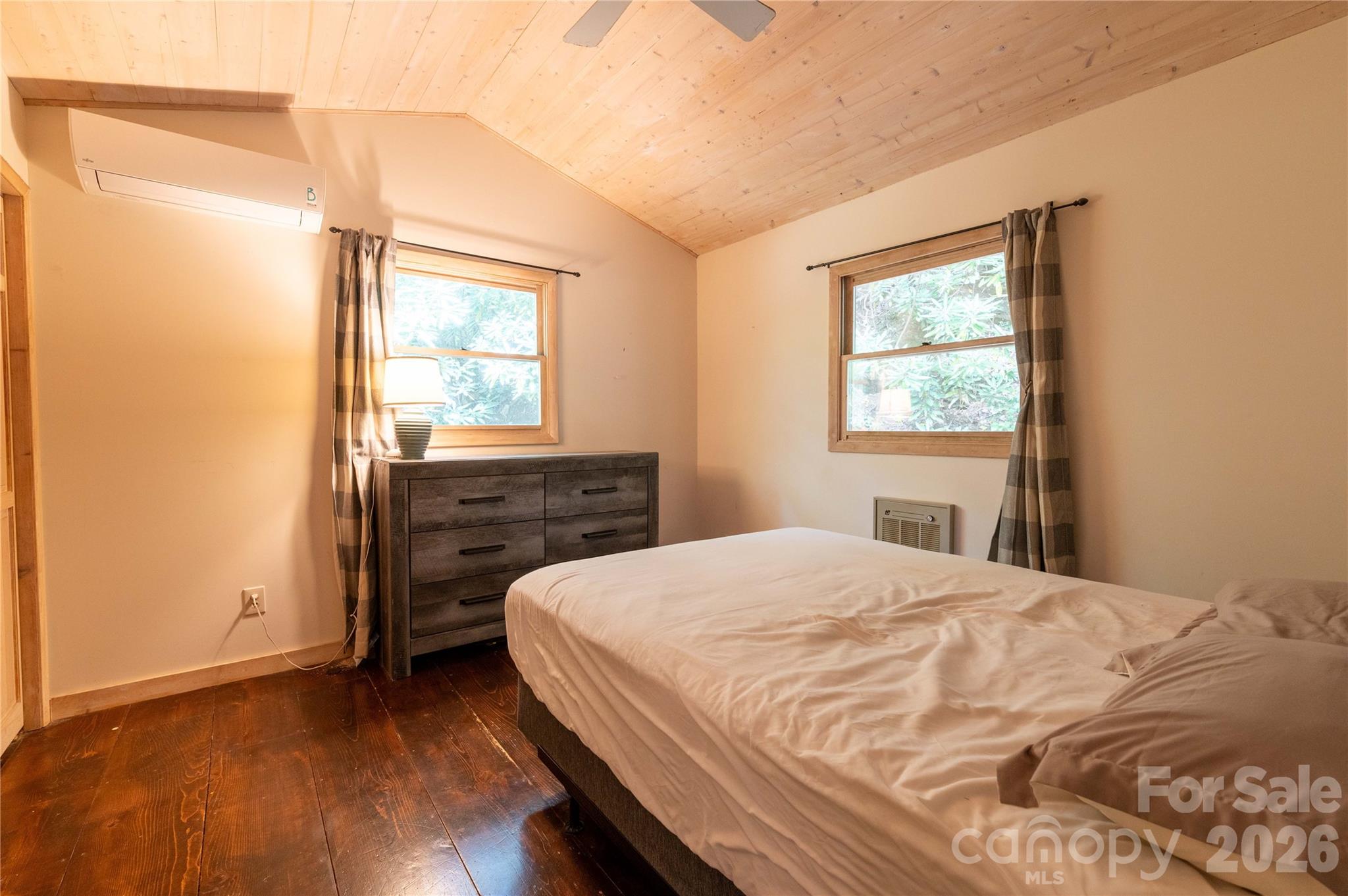 479 Big Ridge Road — Burnsville