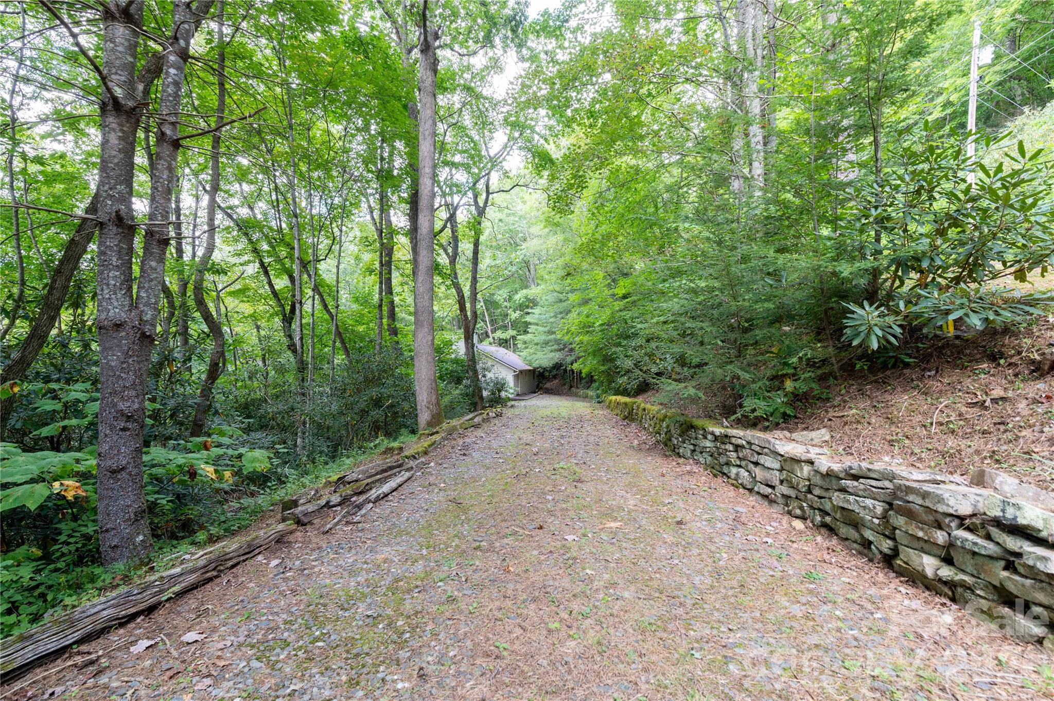 479 Big Ridge Road — Burnsville