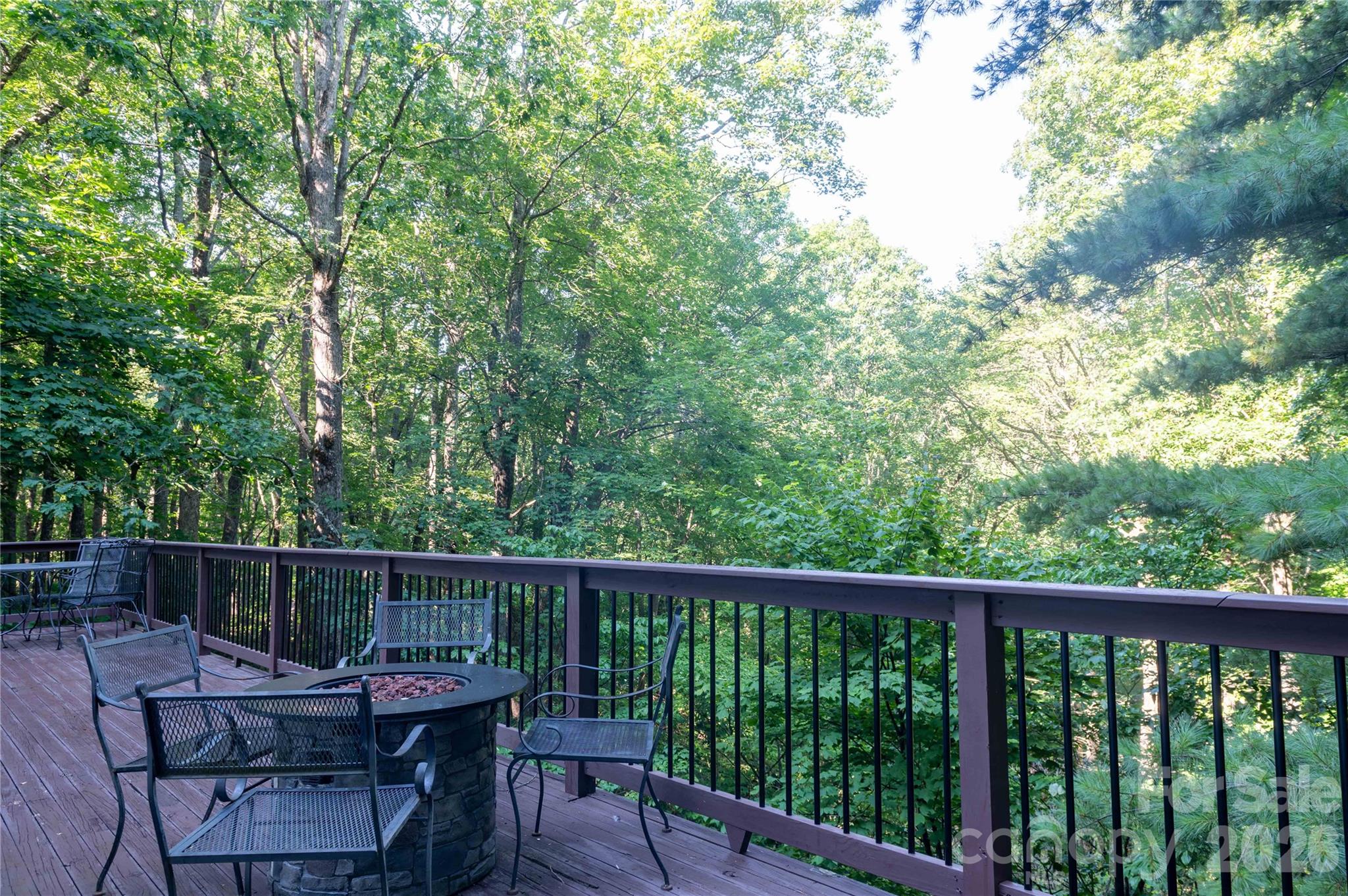 479 Big Ridge Road — Burnsville
